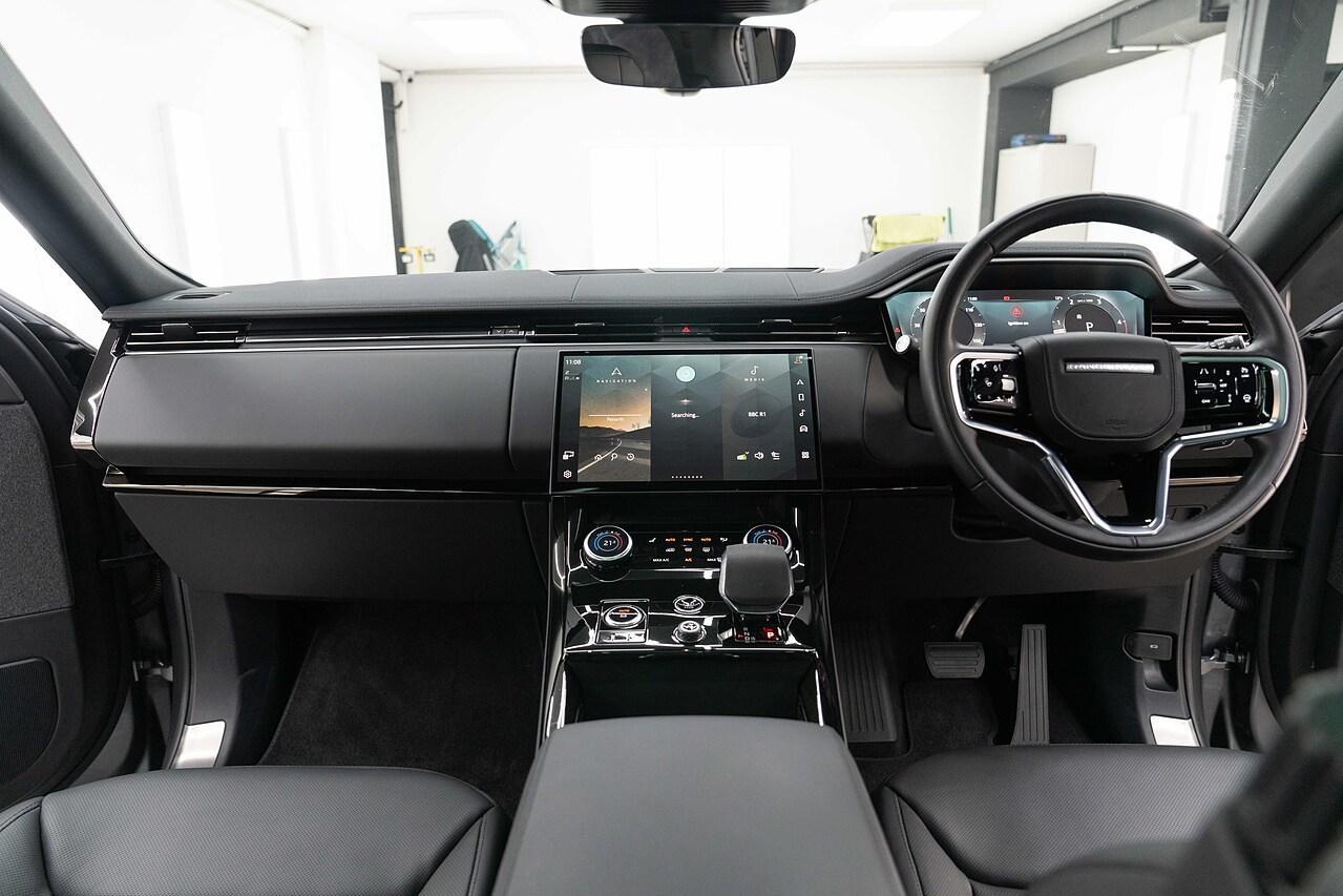 Land Rover Range Rover Sport 3.0 D300 MHEV SE SUV 5dr Diesel Auto 4WD Euro 6 (s/s) (300 ps)
