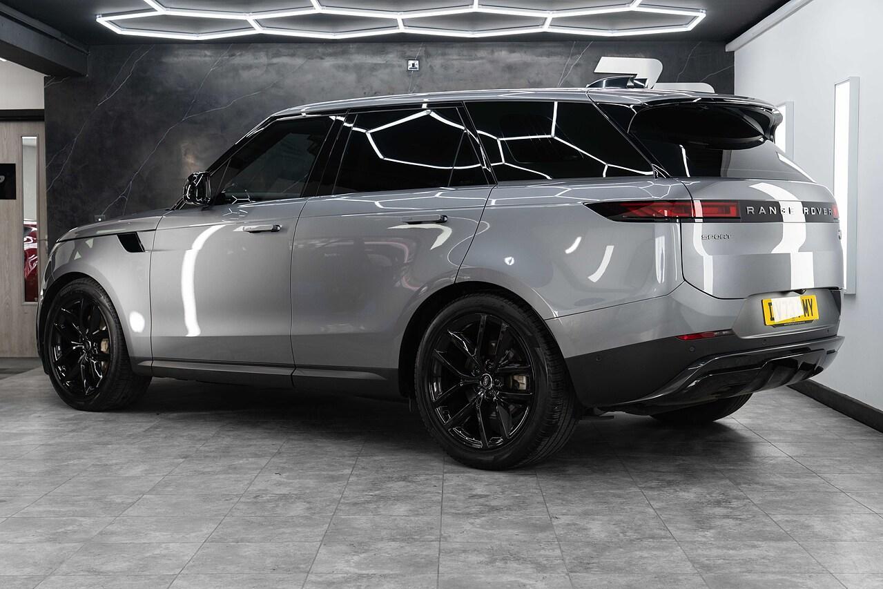 Land Rover Range Rover Sport 3.0 D300 MHEV SE SUV 5dr Diesel Auto 4WD Euro 6 (s/s) (300 ps)
