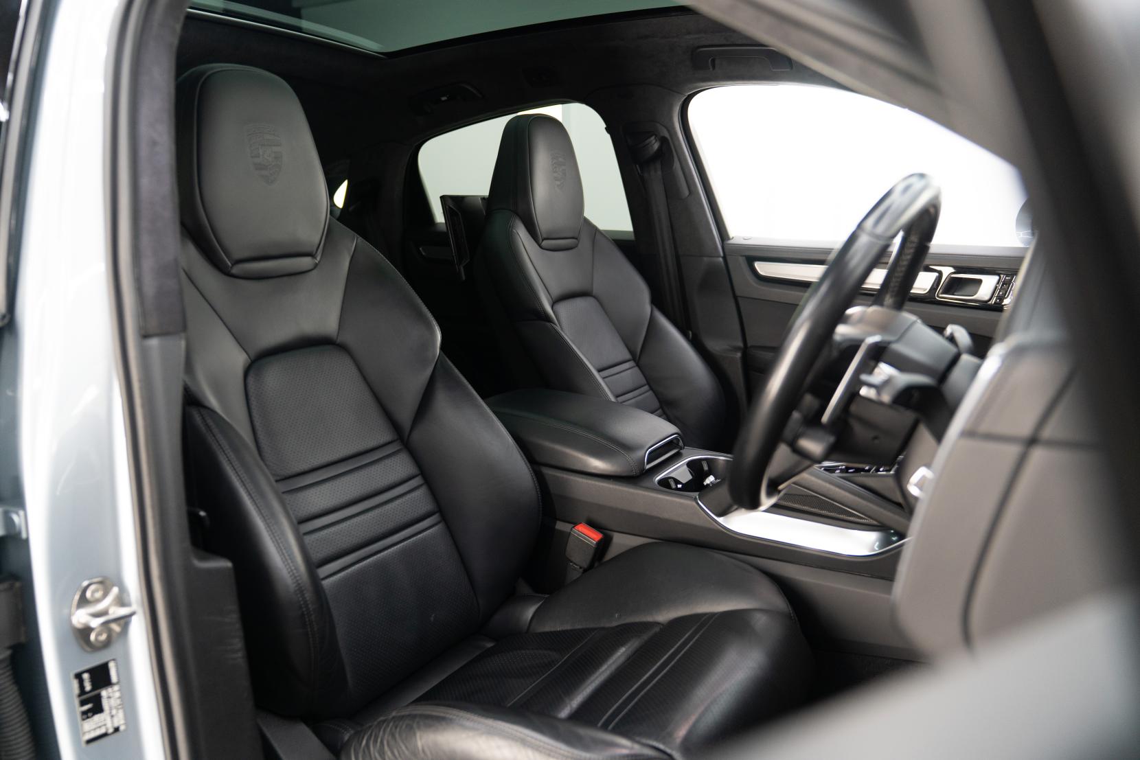 Porsche Cayenne 4.0T V8 Turbo Coupe 5dr Petrol TiptronicS 4WD Euro 6 (s/s) (550 ps)