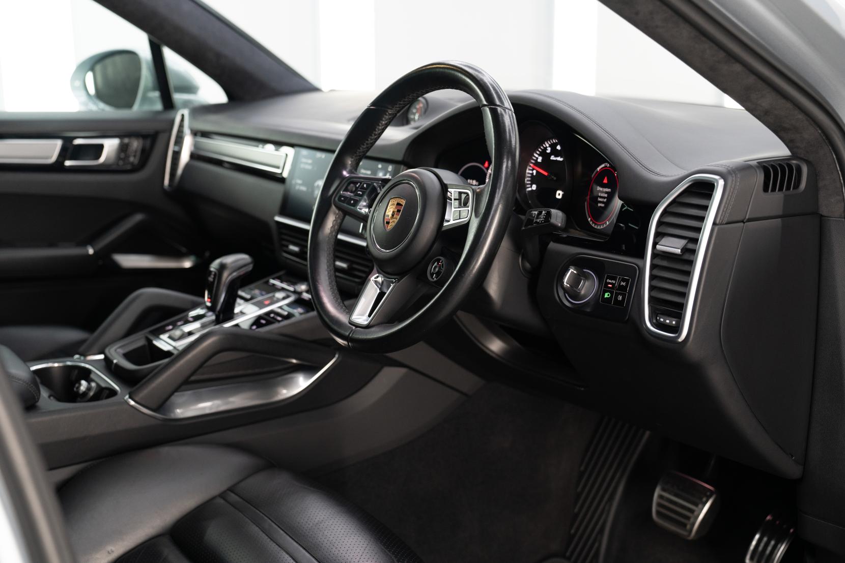 Porsche Cayenne 4.0T V8 Turbo Coupe 5dr Petrol TiptronicS 4WD Euro 6 (s/s) (550 ps)