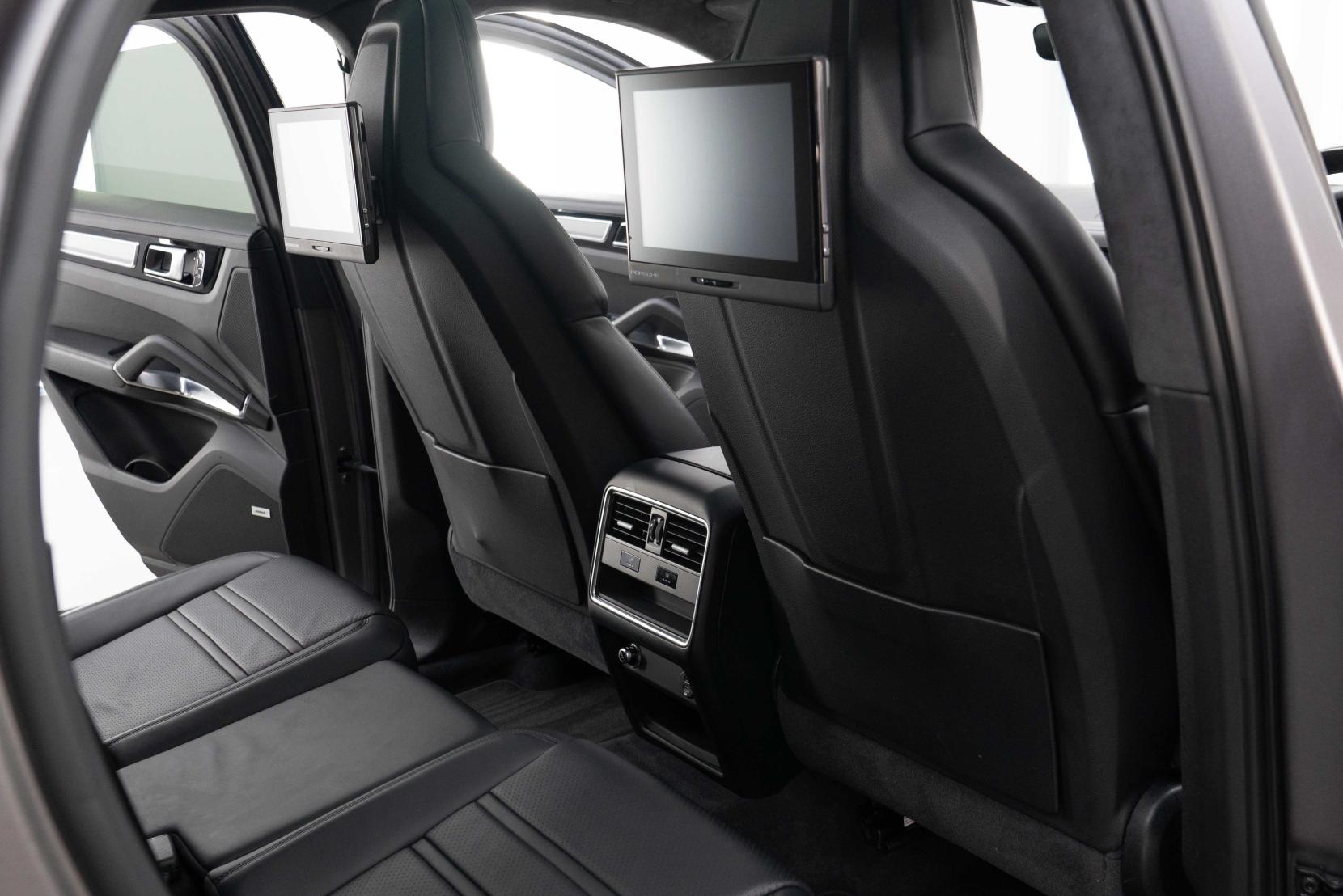 Porsche Cayenne 4.0T V8 Turbo Coupe 5dr Petrol TiptronicS 4WD Euro 6 (s/s) (550 ps)