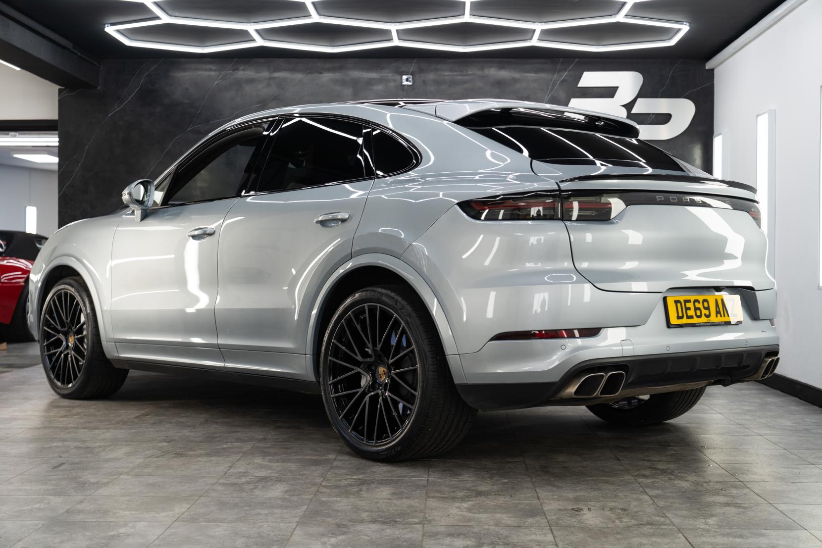 Porsche Cayenne 4.0T V8 Turbo Coupe 5dr Petrol TiptronicS 4WD Euro 6 (s/s) (550 ps)