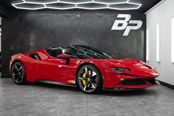 2022 Ferrari SF90 Spider 4.0T V...