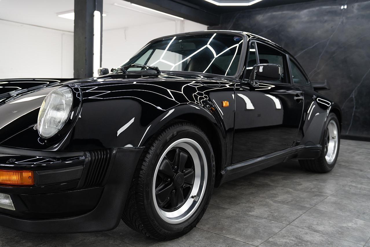 Porsche 911 Saloon 3.2 Manual Petrol