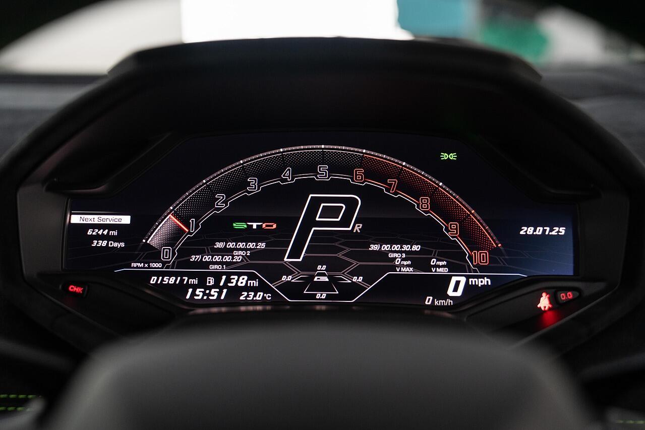 Lamborghini Huracan STO 5.2 V10 LP 640-2 STO Coupe 2dr Petrol LDF Euro 6 (s/s) (640 ps)
