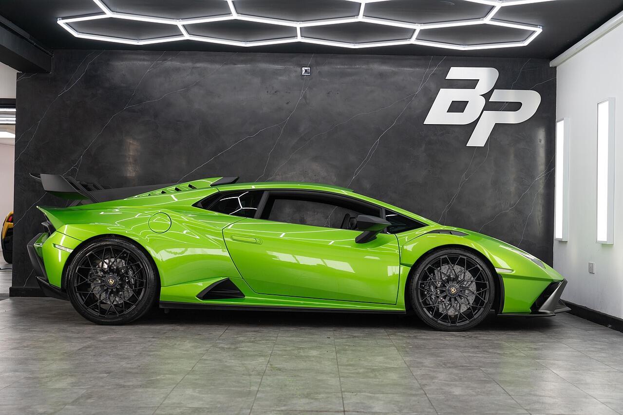 Lamborghini Huracan STO 5.2 V10 LP 640-2 STO Coupe 2dr Petrol LDF Euro 6 (s/s) (640 ps)