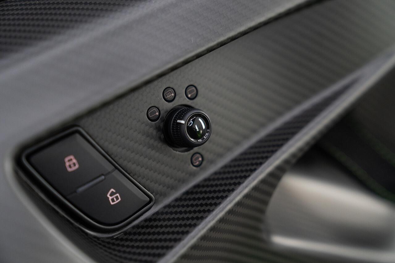 Lamborghini Huracan STO 5.2 V10 LP 640-2 STO Coupe 2dr Petrol LDF Euro 6 (s/s) (640 ps)