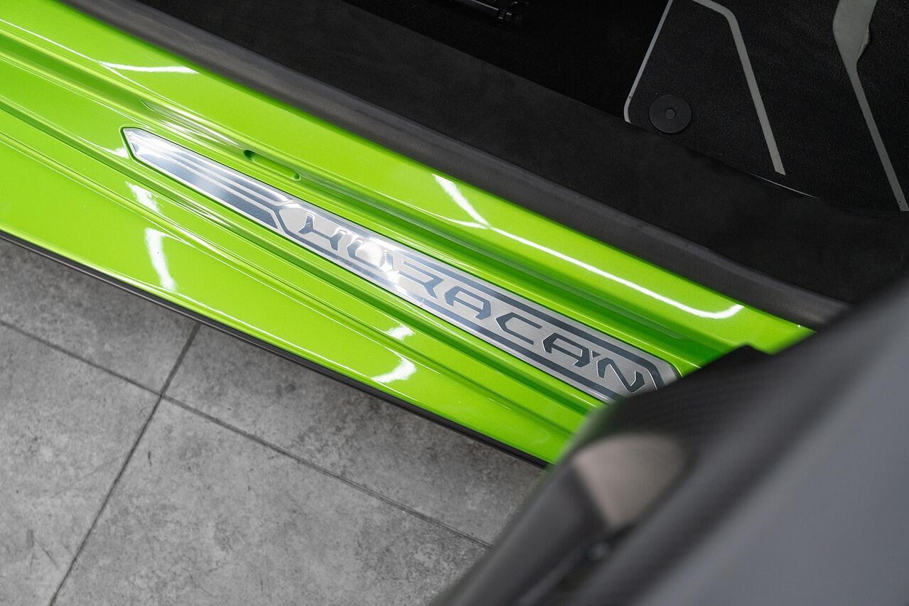 Lamborghini Huracan STO 5.2 V10 LP 640-2 STO Coupe 2dr Petrol LDF Euro 6 (s/s) (640 ps)