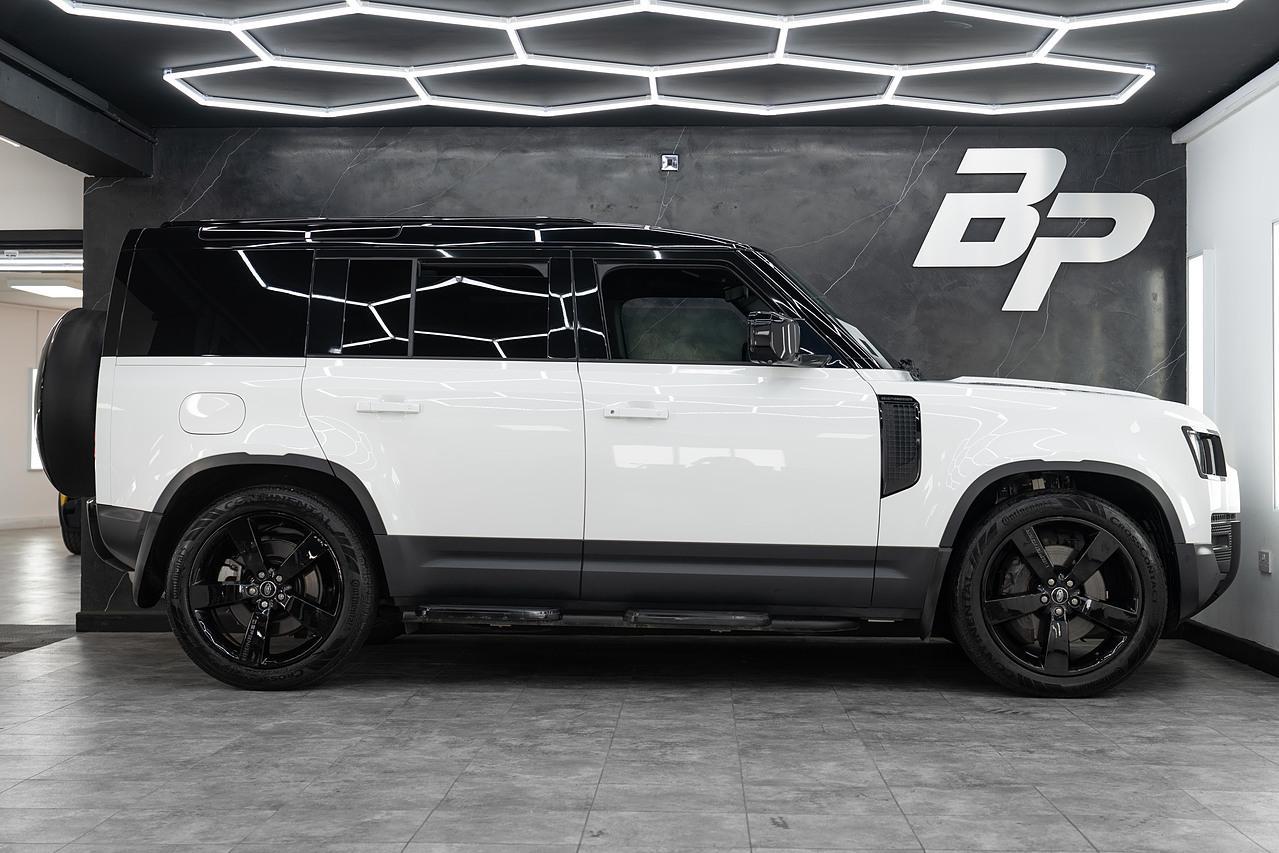 Land Rover Defender 110 3.0 D250 MHEV HSE Hard Top SUV Auto 4WD MWB Euro 6 (s/s) 5dr
