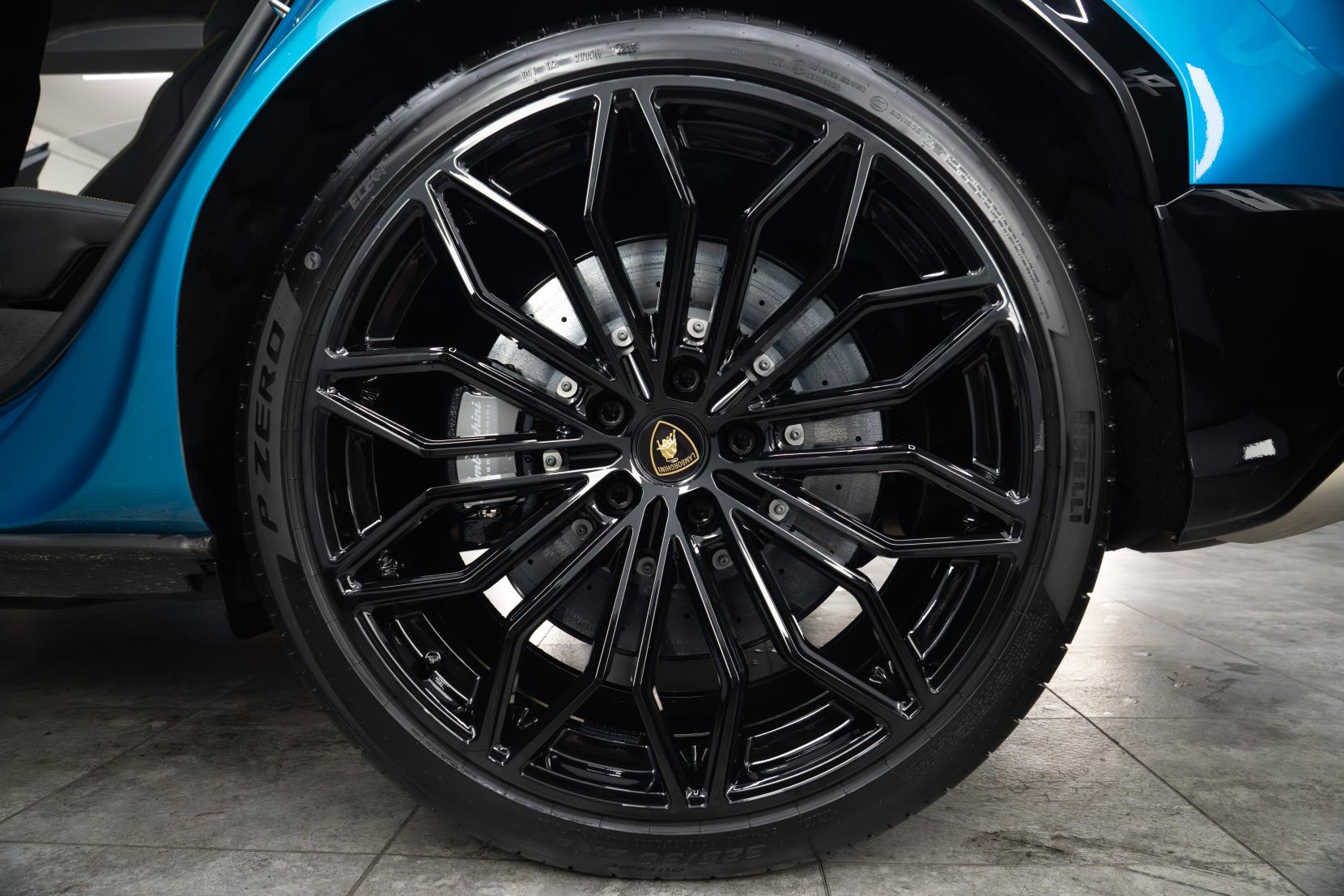 Lamborghini Urus 4.0 V8 BiTurbo 25.9kWh SE SUV 5dr Petrol Plug-in Hybrid Auto 4WD Euro 6 (800 ps)