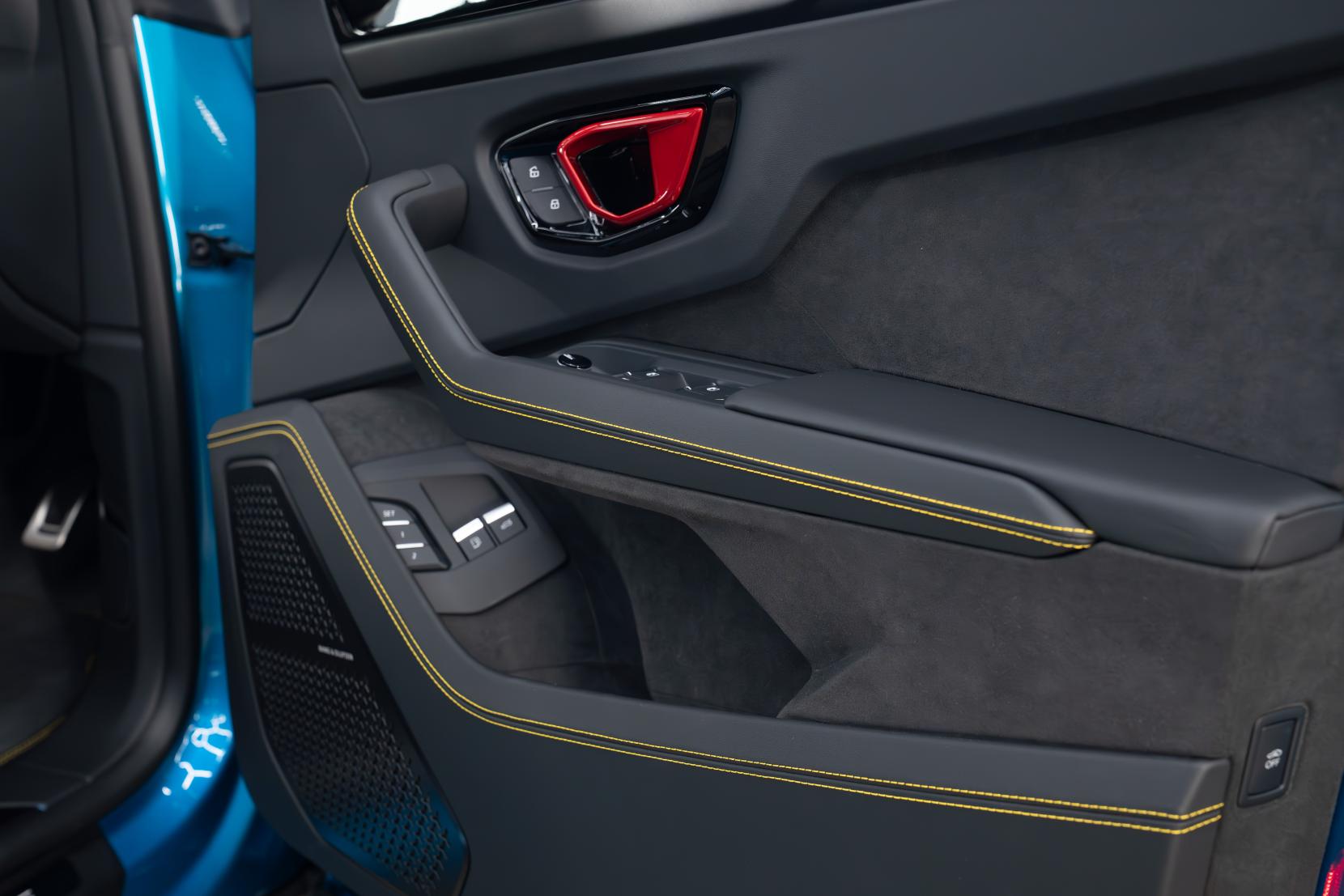 Lamborghini Urus 4.0 V8 BiTurbo 25.9kWh SE SUV 5dr Petrol Plug-in Hybrid Auto 4WD Euro 6 (800 ps)