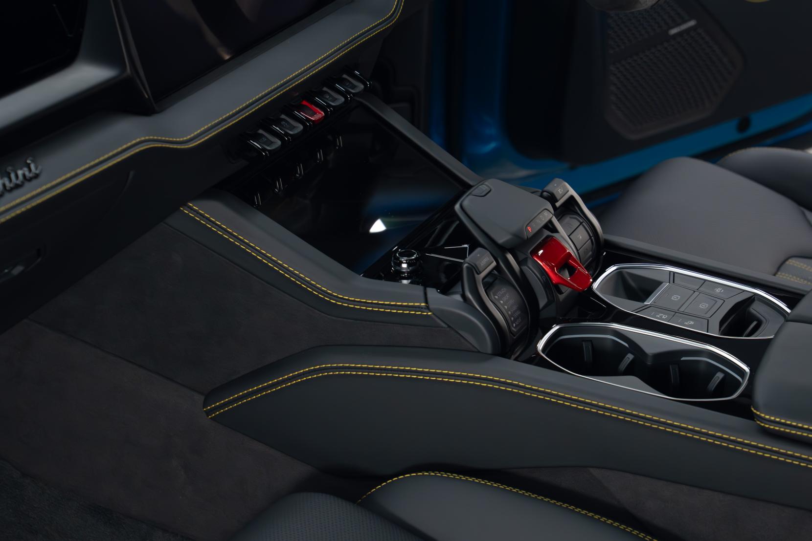 Lamborghini Urus 4.0 V8 BiTurbo 25.9kWh SE SUV 5dr Petrol Plug-in Hybrid Auto 4WD Euro 6 (800 ps)