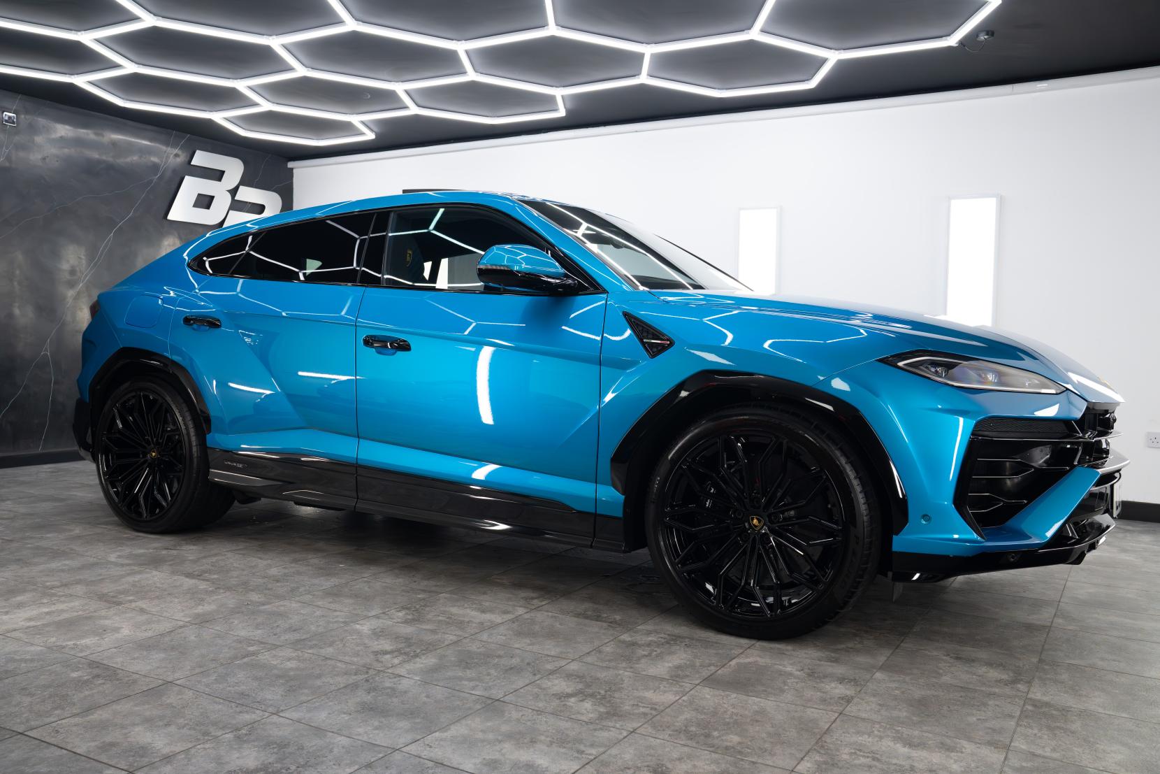 Lamborghini Urus 4.0 V8 BiTurbo 25.9kWh SE SUV 5dr Petrol Plug-in Hybrid Auto 4WD Euro 6 (800 ps)