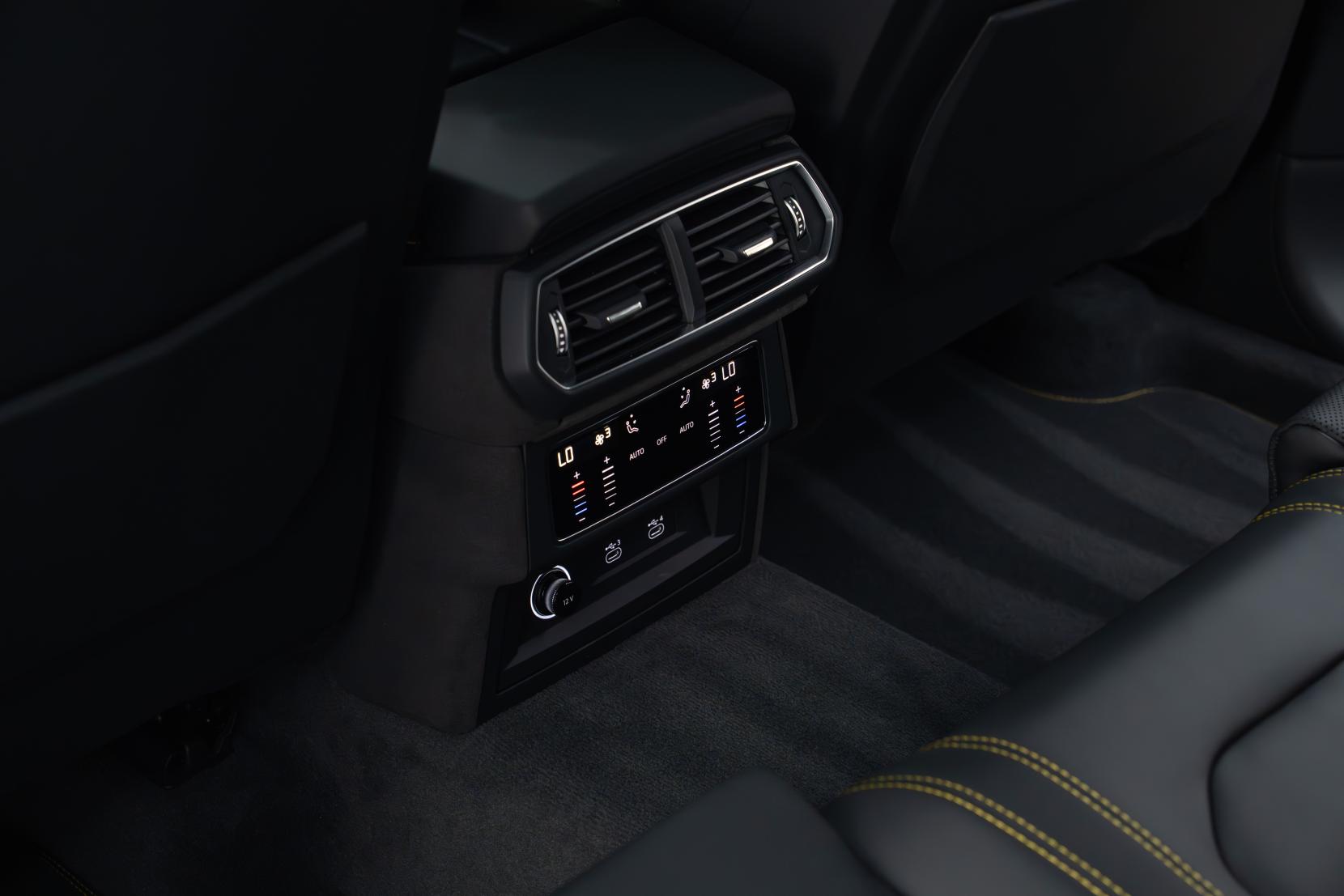 Lamborghini Urus 4.0 V8 BiTurbo 25.9kWh SE SUV 5dr Petrol Plug-in Hybrid Auto 4WD Euro 6 (800 ps)