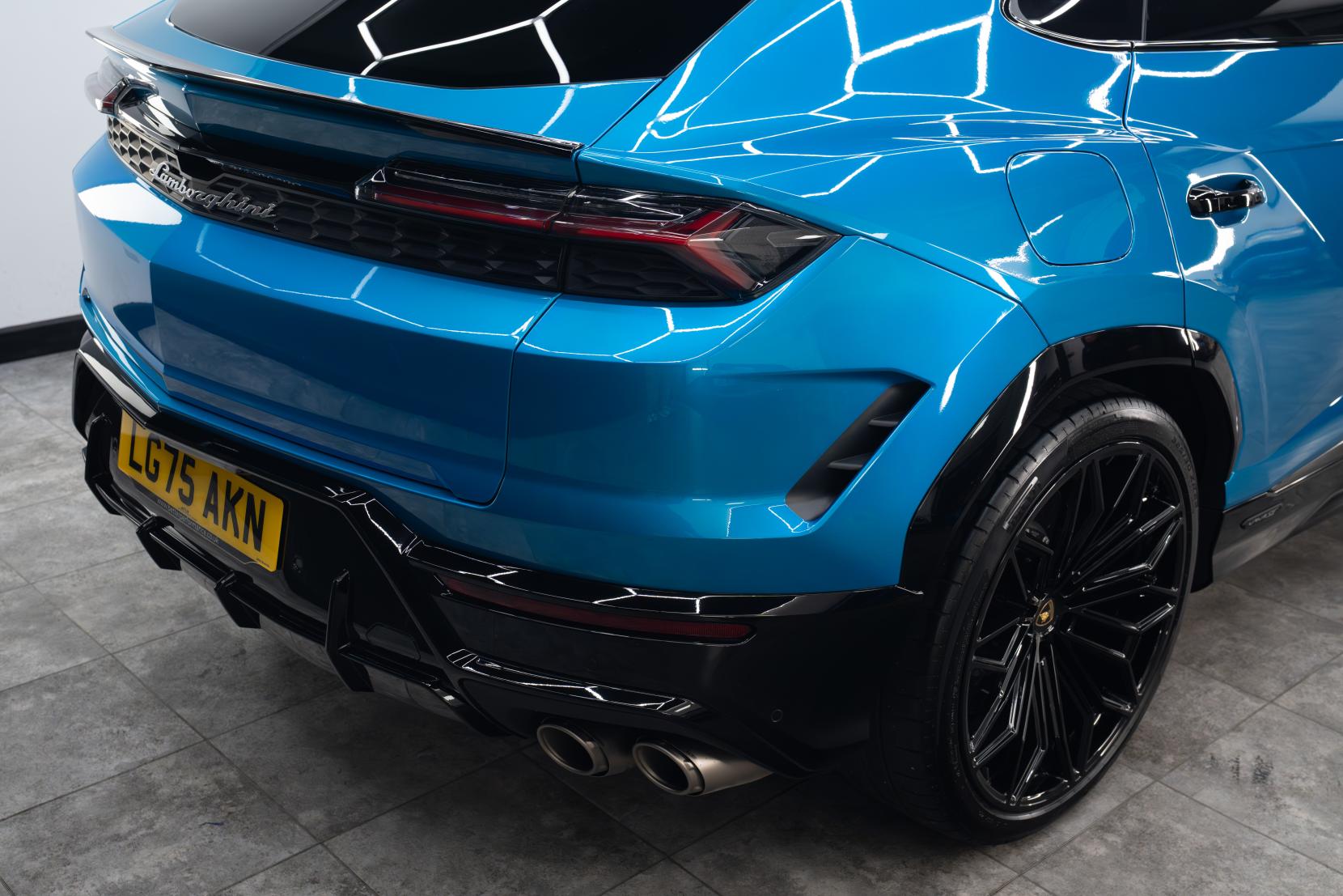 Lamborghini Urus 4.0 V8 BiTurbo 25.9kWh SE SUV 5dr Petrol Plug-in Hybrid Auto 4WD Euro 6 (800 ps)