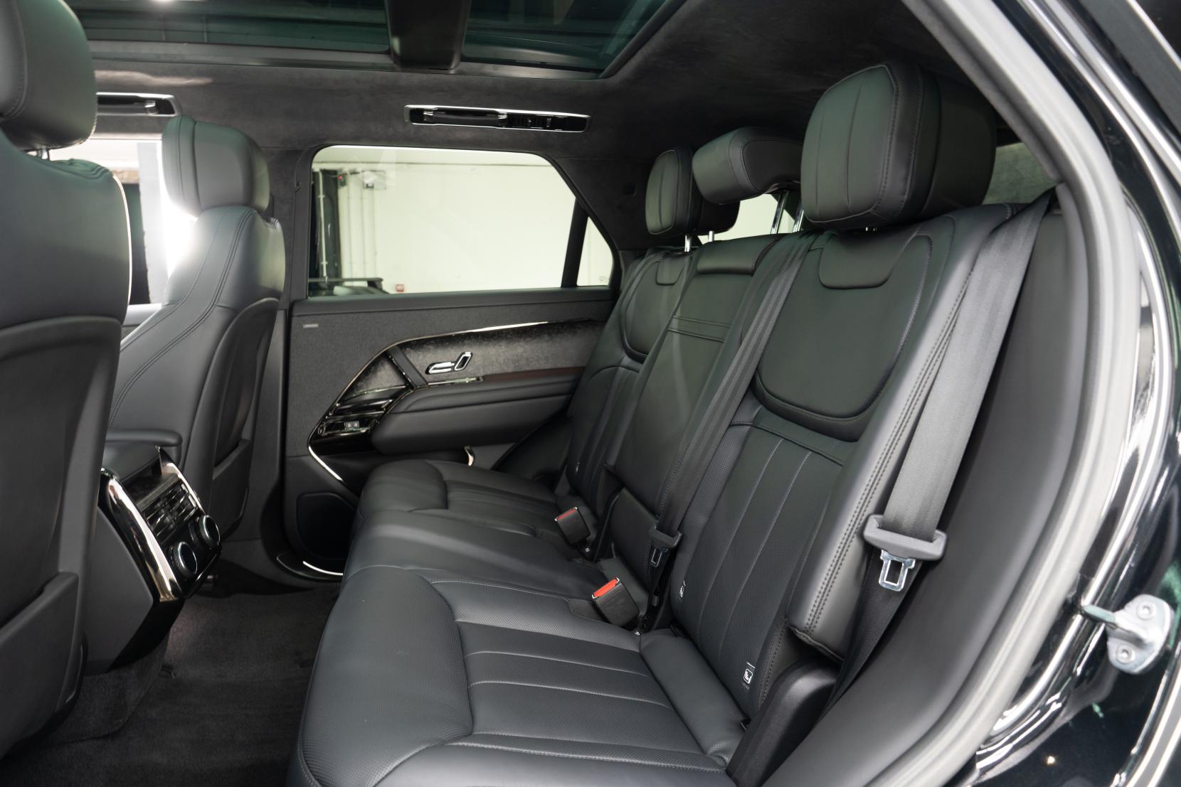 Land Rover Range Rover Sport 3.0 P510e 38.2kWh First Edition SUV 5dr Petrol Plug-in Hybrid Auto 4WD Euro 6 (s/s) (510 ps)