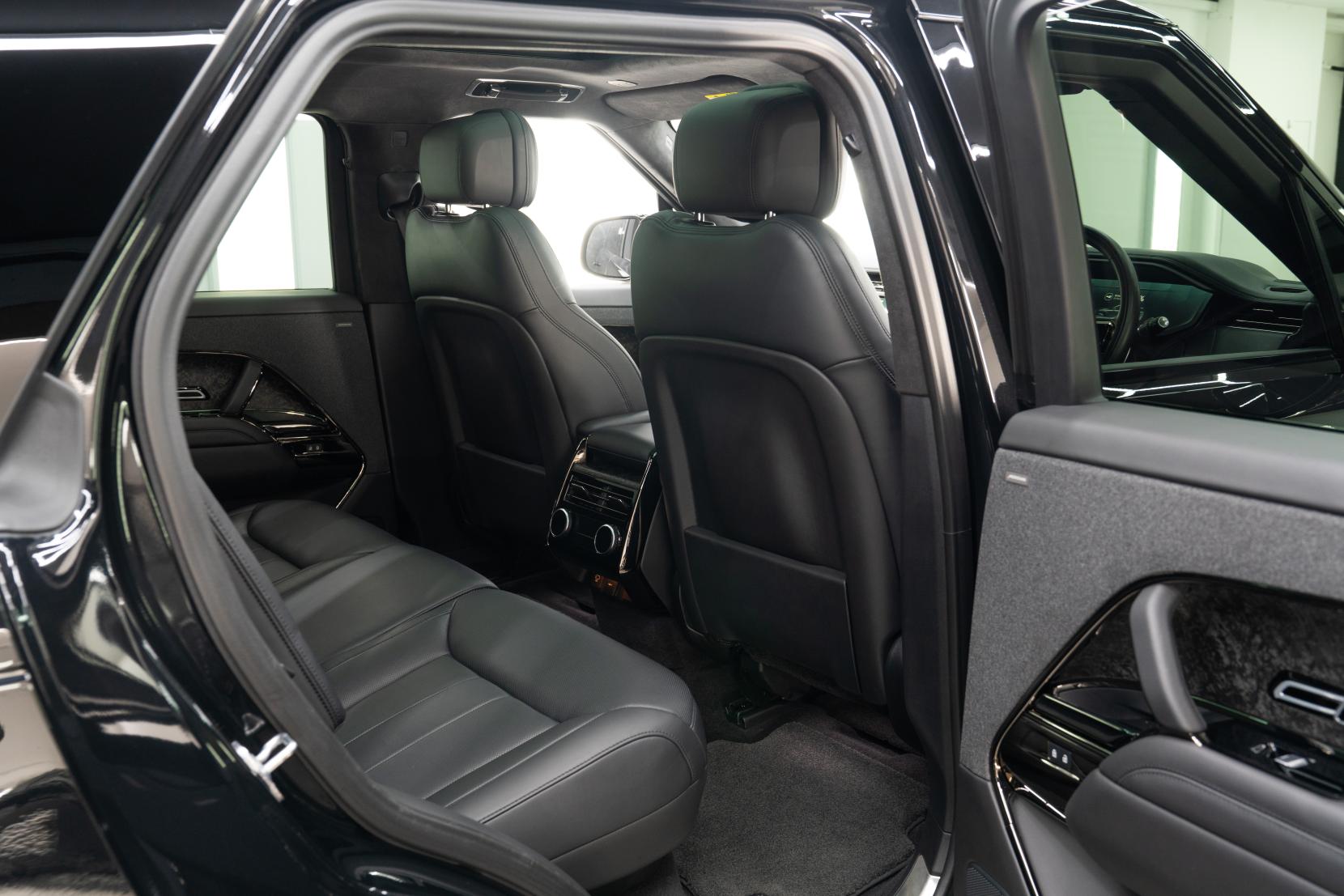 Land Rover Range Rover Sport 3.0 P510e 38.2kWh First Edition SUV 5dr Petrol Plug-in Hybrid Auto 4WD Euro 6 (s/s) (510 ps)