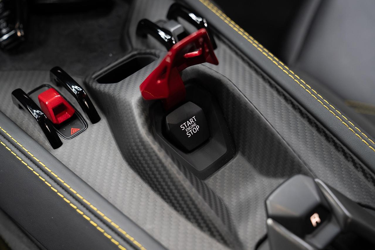 Lamborghini Revuelto 6.5 V12 HPEV 3.8kWh Coupe 2dr Petrol Plug-in Hybrid AMT 4WD Euro 6 (1015 ps)