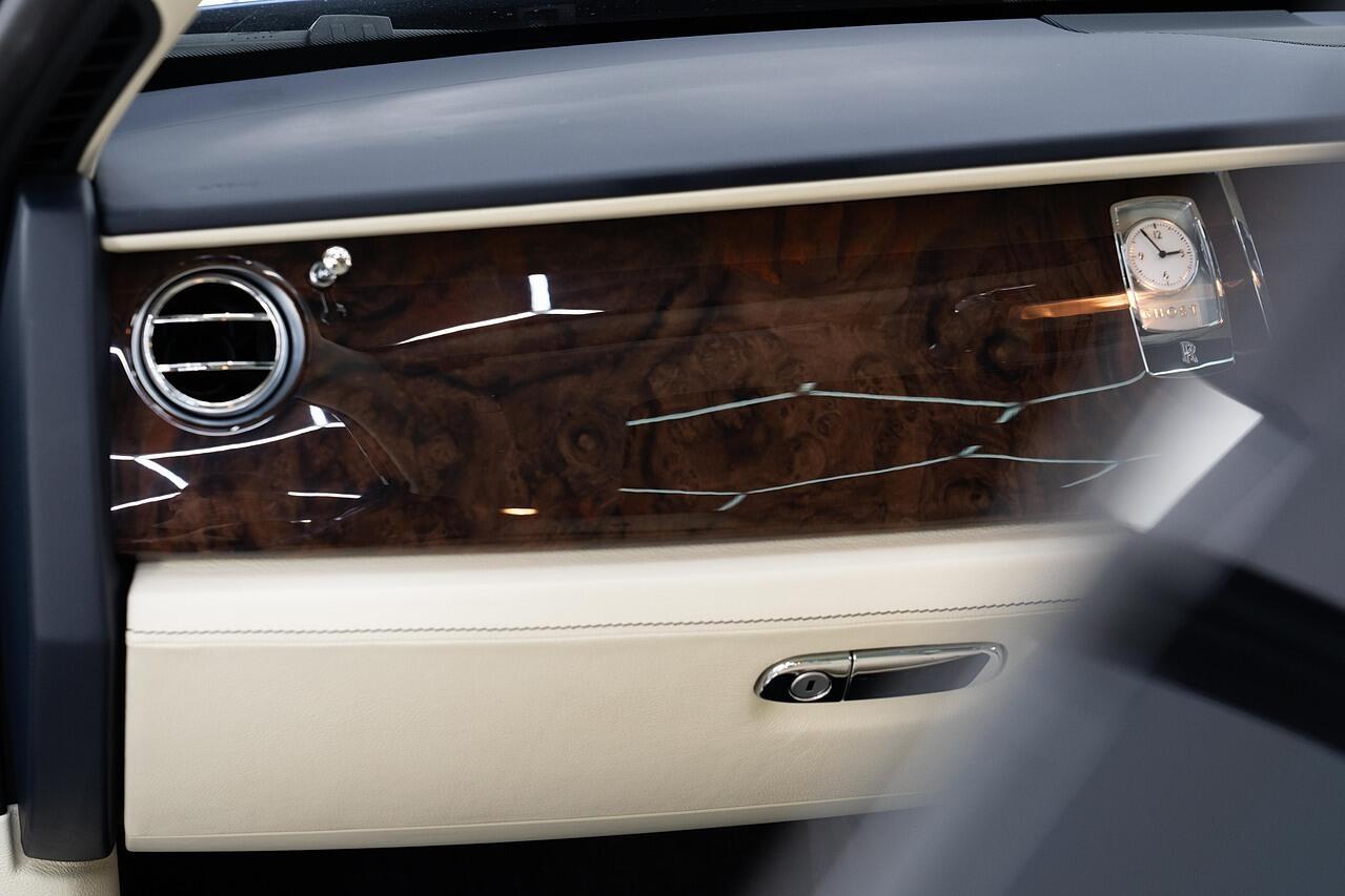 Rolls-Royce Ghost 6.6 V12 Saloon 4dr Petrol Auto Euro 6 (563 bhp)