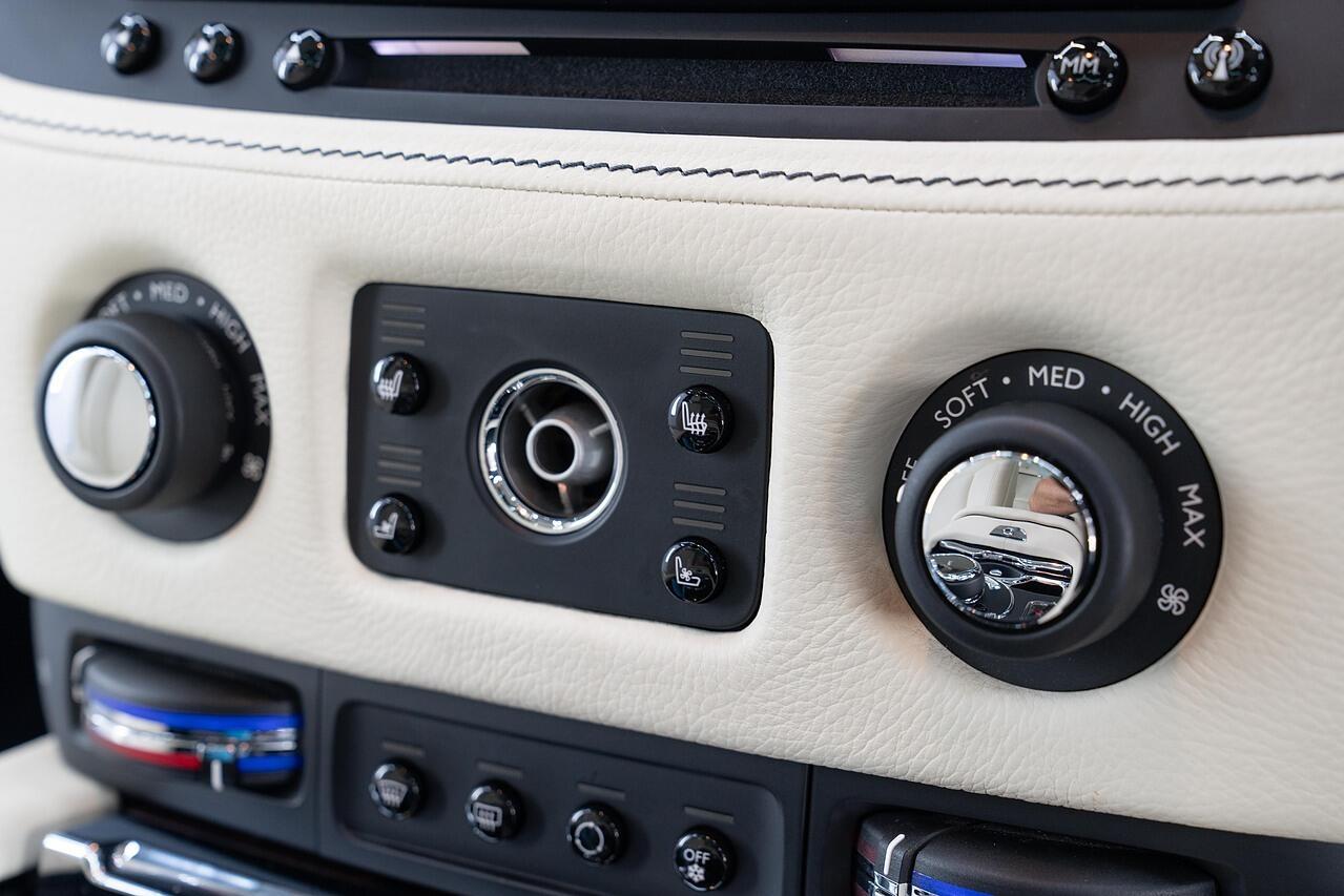 Rolls-Royce Ghost 6.6 V12 Saloon 4dr Petrol Auto Euro 6 (563 bhp)