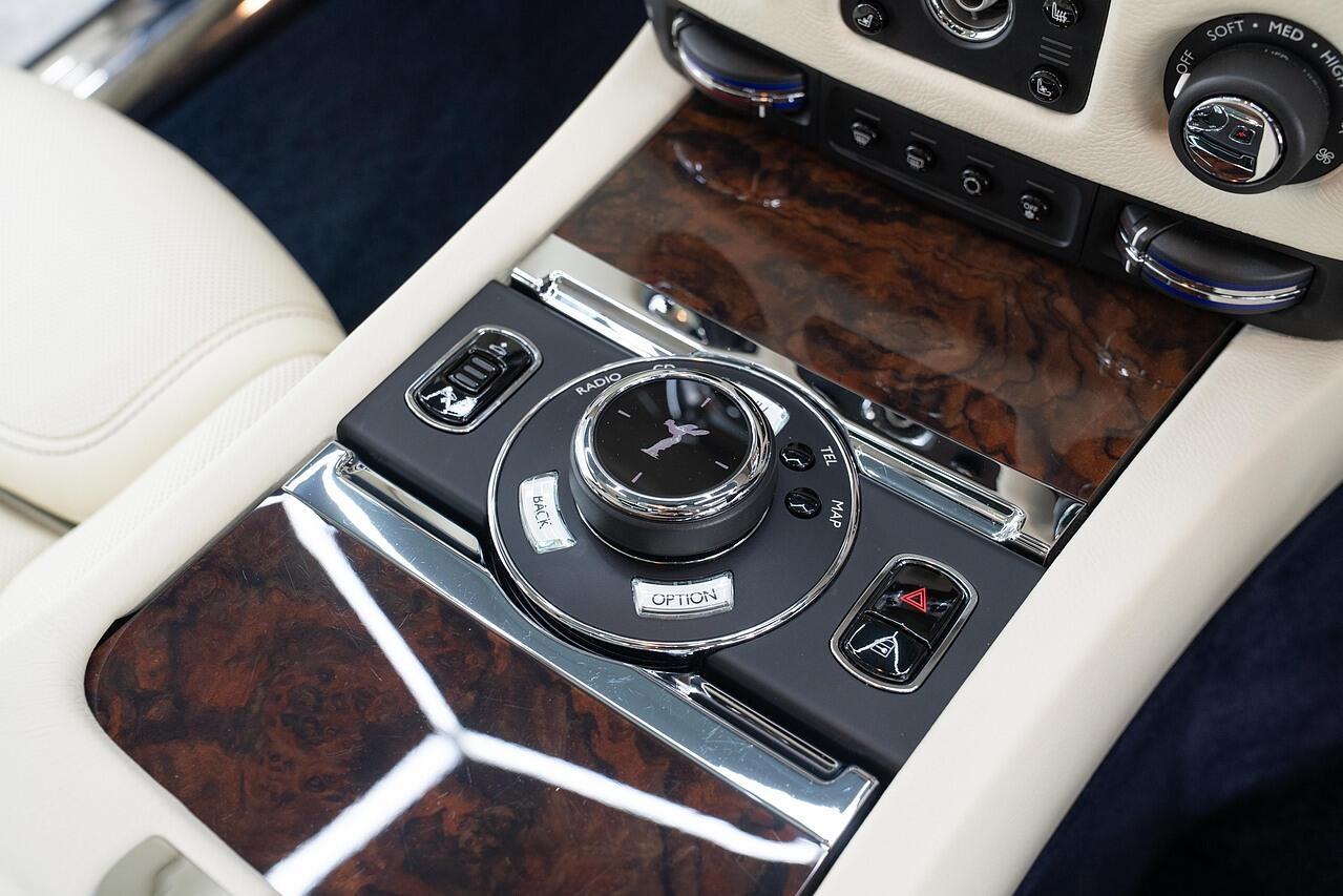 Rolls-Royce Ghost 6.6 V12 Saloon 4dr Petrol Auto Euro 6 (563 bhp)