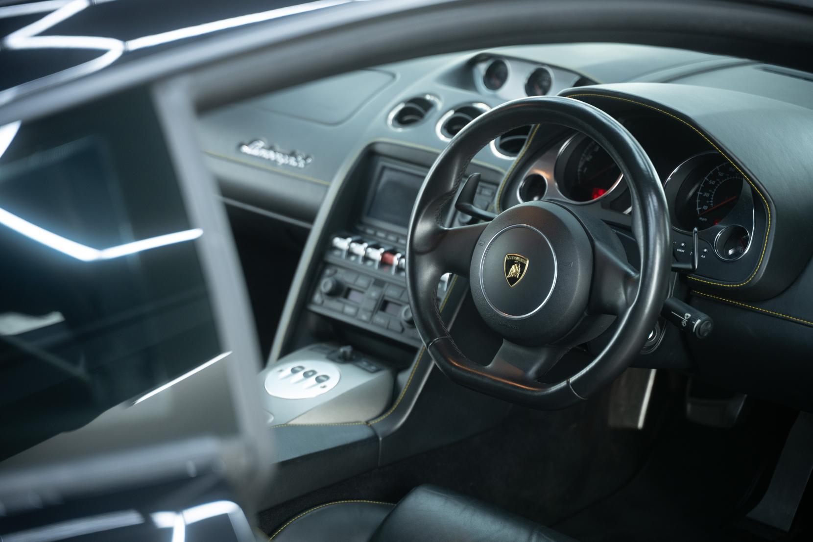 Lamborghini Gallardo 5.2 V10 LP 550-2 Coupe 2dr Petrol EGear Euro 5 (550 ps)