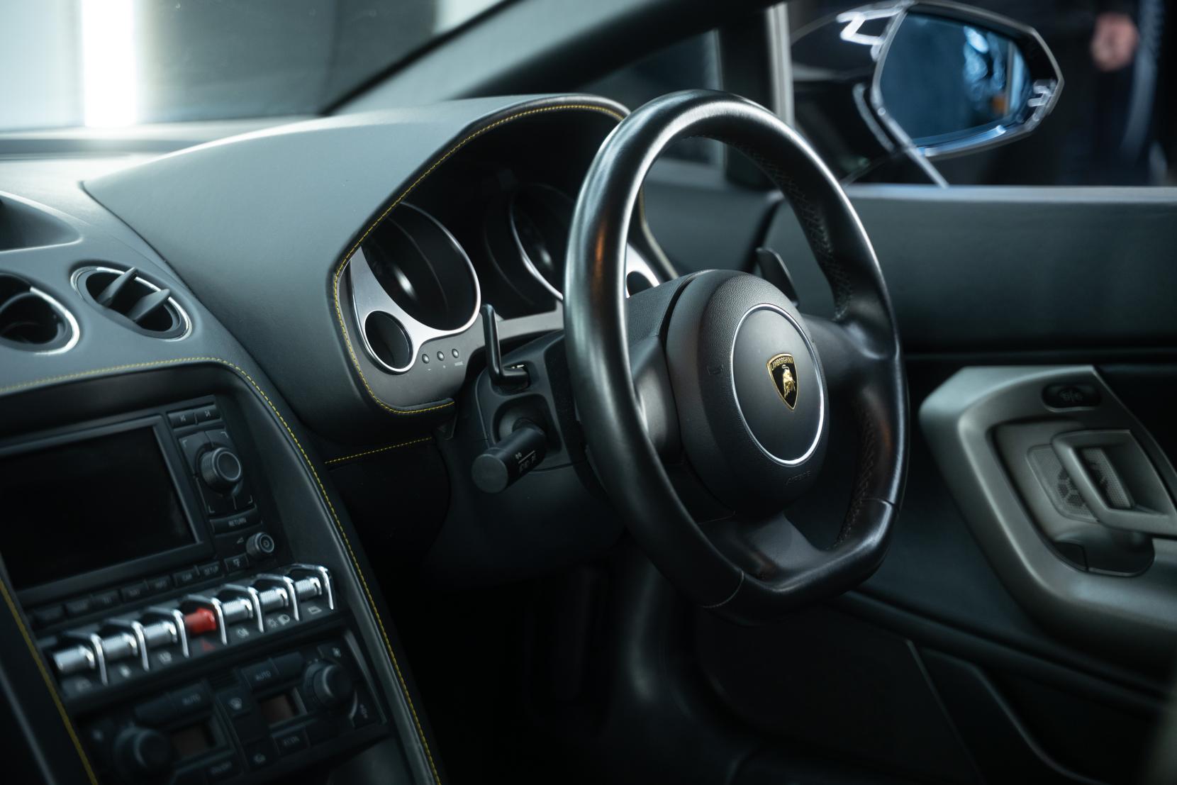 Lamborghini Gallardo 5.2 V10 LP 550-2 Coupe 2dr Petrol EGear Euro 5 (550 ps)