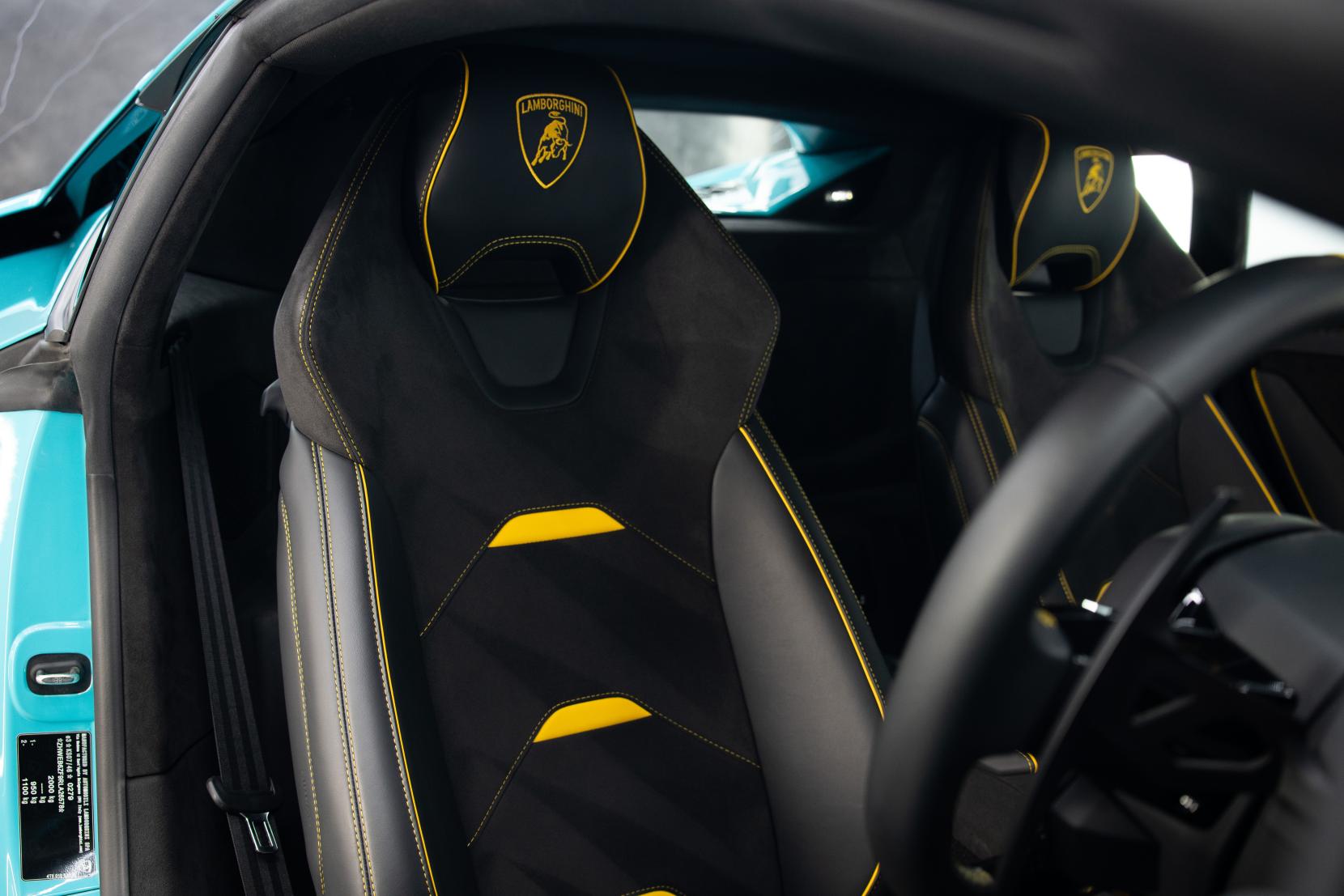 Lamborghini Huracan 5.2 V10 LP 640-2 Tecnica Coupe 2dr Petrol LDF Euro 6 (s/s) (640 ps)