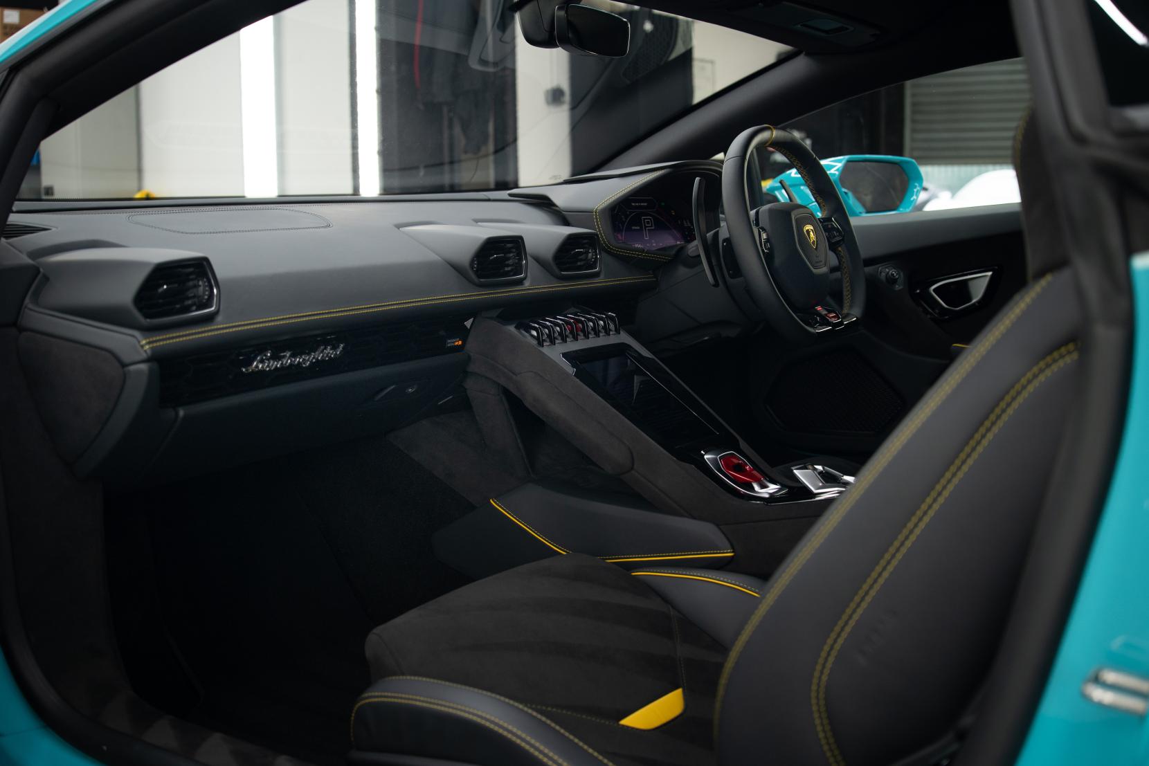 Lamborghini Huracan 5.2 V10 LP 640-2 Tecnica Coupe 2dr Petrol LDF Euro 6 (s/s) (640 ps)