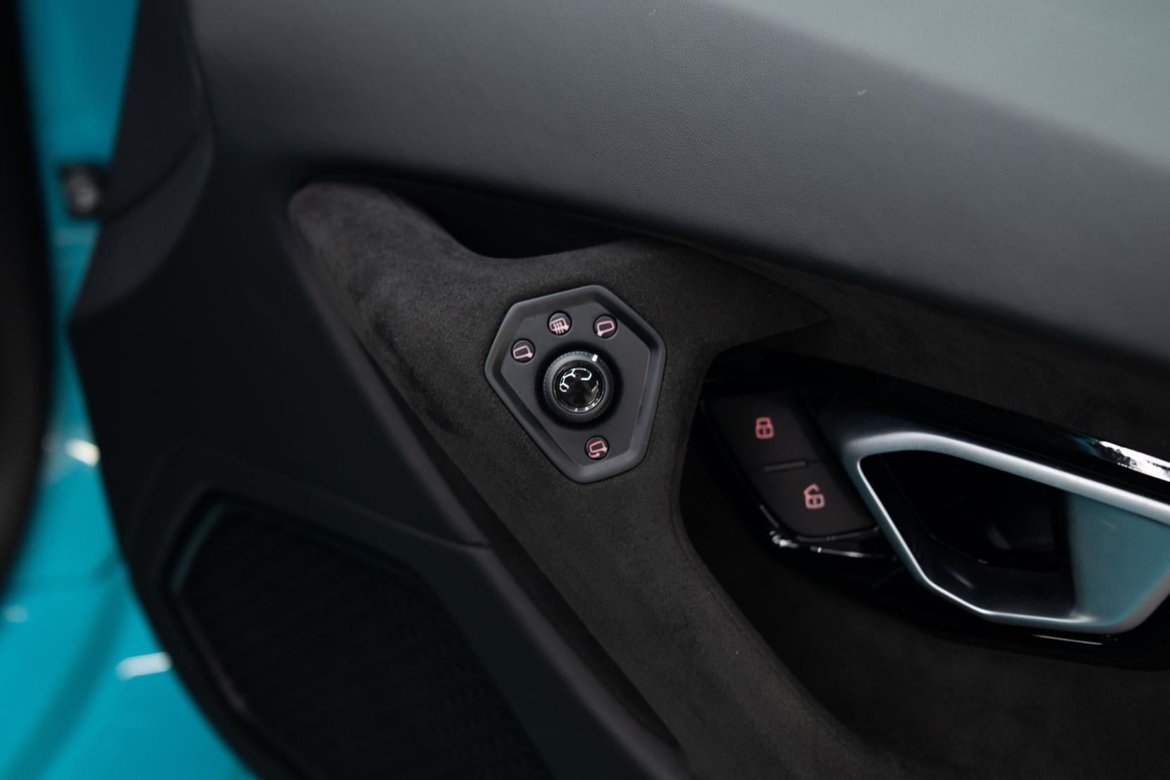 Lamborghini Huracan 5.2 V10 LP 640-2 Tecnica Coupe 2dr Petrol LDF Euro 6 (s/s) (640 ps)