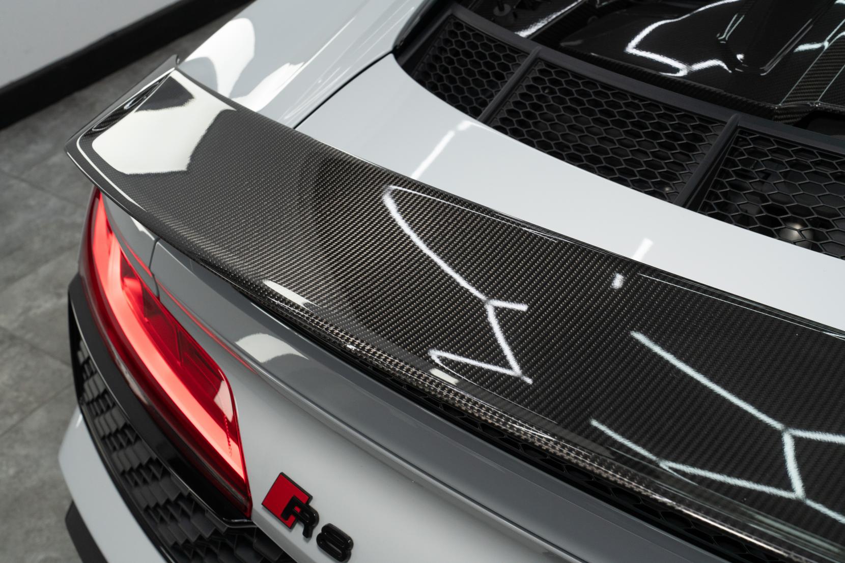 Audi R8 5.2 FSI V10 Performance Carbon Black Coupe 2dr Petrol S Tronic quattro Euro 6 (s/s) (620 ps)