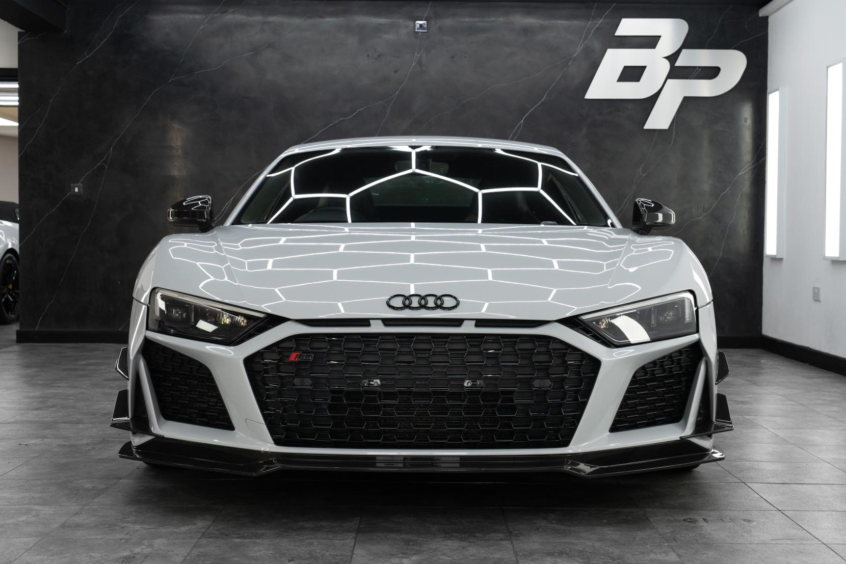 Audi R8 5.2 FSI V10 Performance Carbon Black Coupe 2dr Petrol S Tronic quattro Euro 6 (s/s) (620 ps)