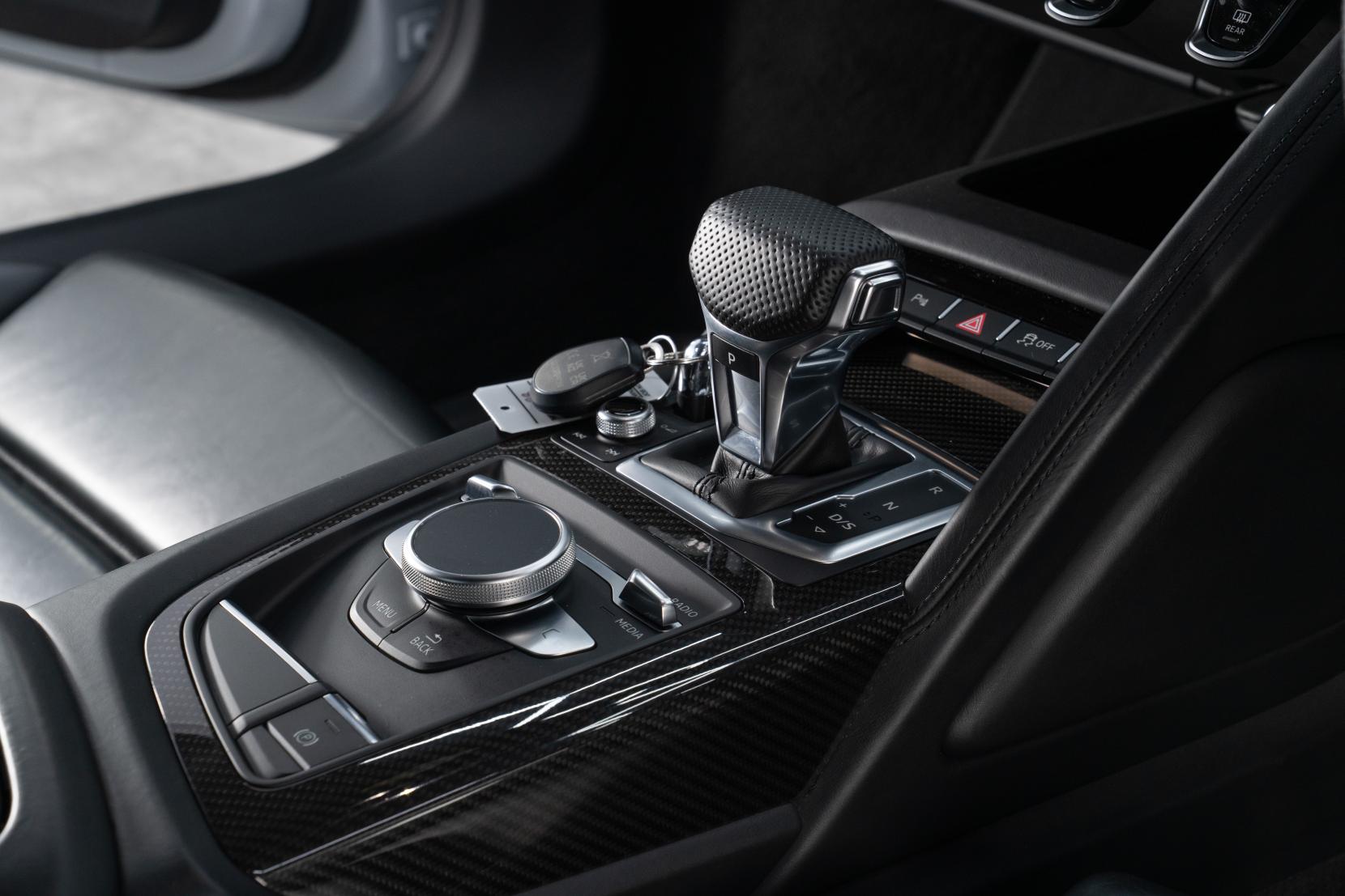 Audi R8 5.2 FSI V10 Performance Carbon Black Coupe 2dr Petrol S Tronic quattro Euro 6 (s/s) (620 ps)