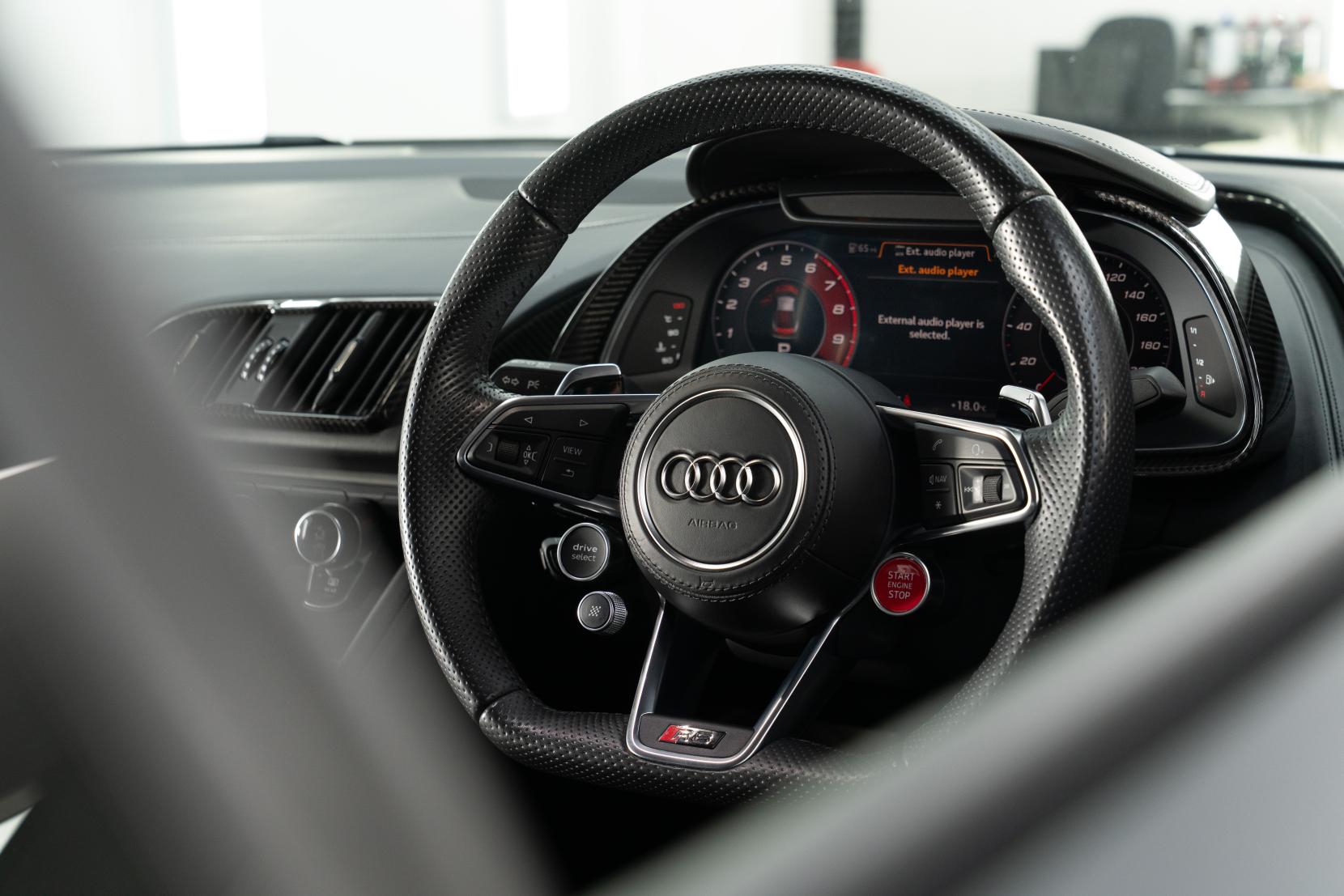 Audi R8 5.2 FSI V10 Performance Carbon Black Coupe 2dr Petrol S Tronic quattro Euro 6 (s/s) (620 ps)