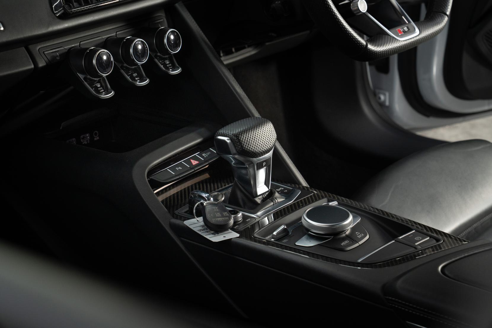 Audi R8 5.2 FSI V10 Performance Carbon Black Coupe 2dr Petrol S Tronic quattro Euro 6 (s/s) (620 ps)