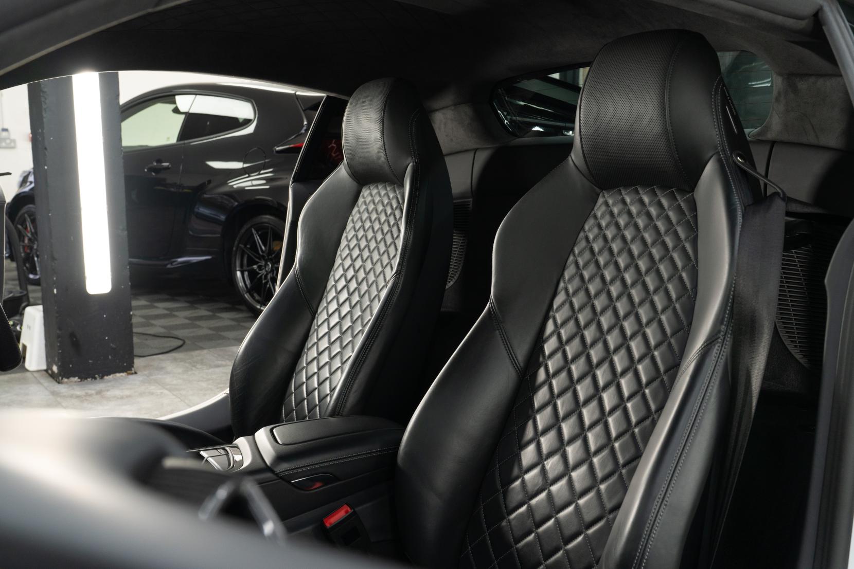 Audi R8 5.2 FSI V10 Performance Carbon Black Coupe 2dr Petrol S Tronic quattro Euro 6 (s/s) (620 ps)