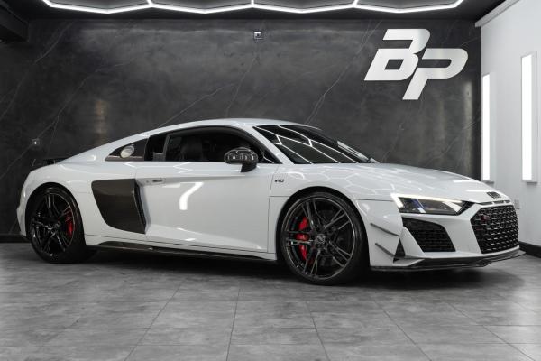 Audi R8 5.2 FSI V10 Performance Carbon Black Coupe 2dr Petrol S Tronic quattro Euro 6 (s/s) (620 ps)