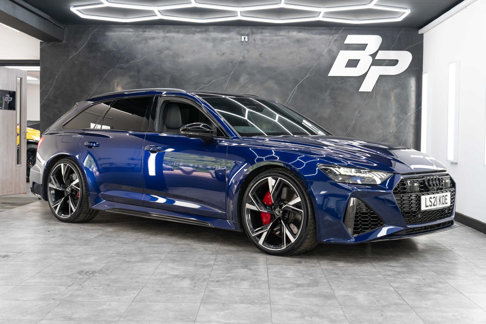 2021 Audi RS6 Avant 4.0 TFSI V8...