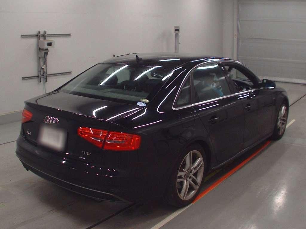 Audi A4 2.0TFSI DYNAMIC LINE