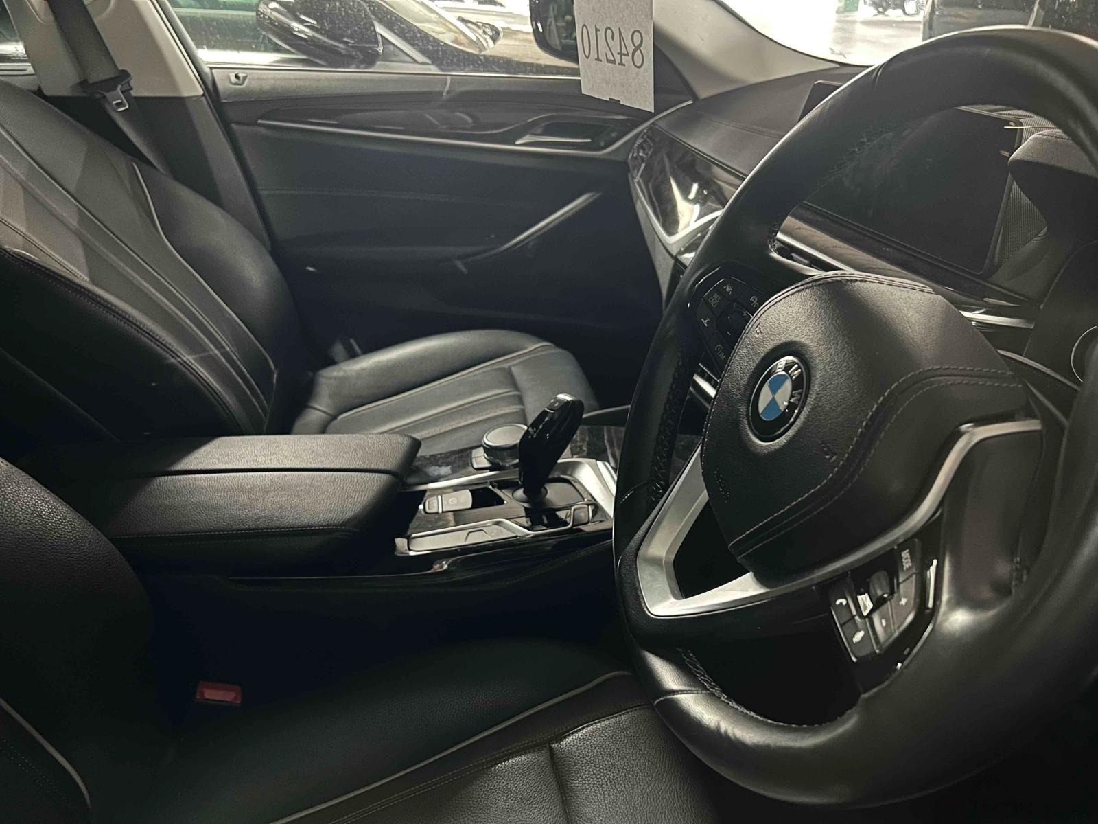 BMW 523D LUXURY 2.0