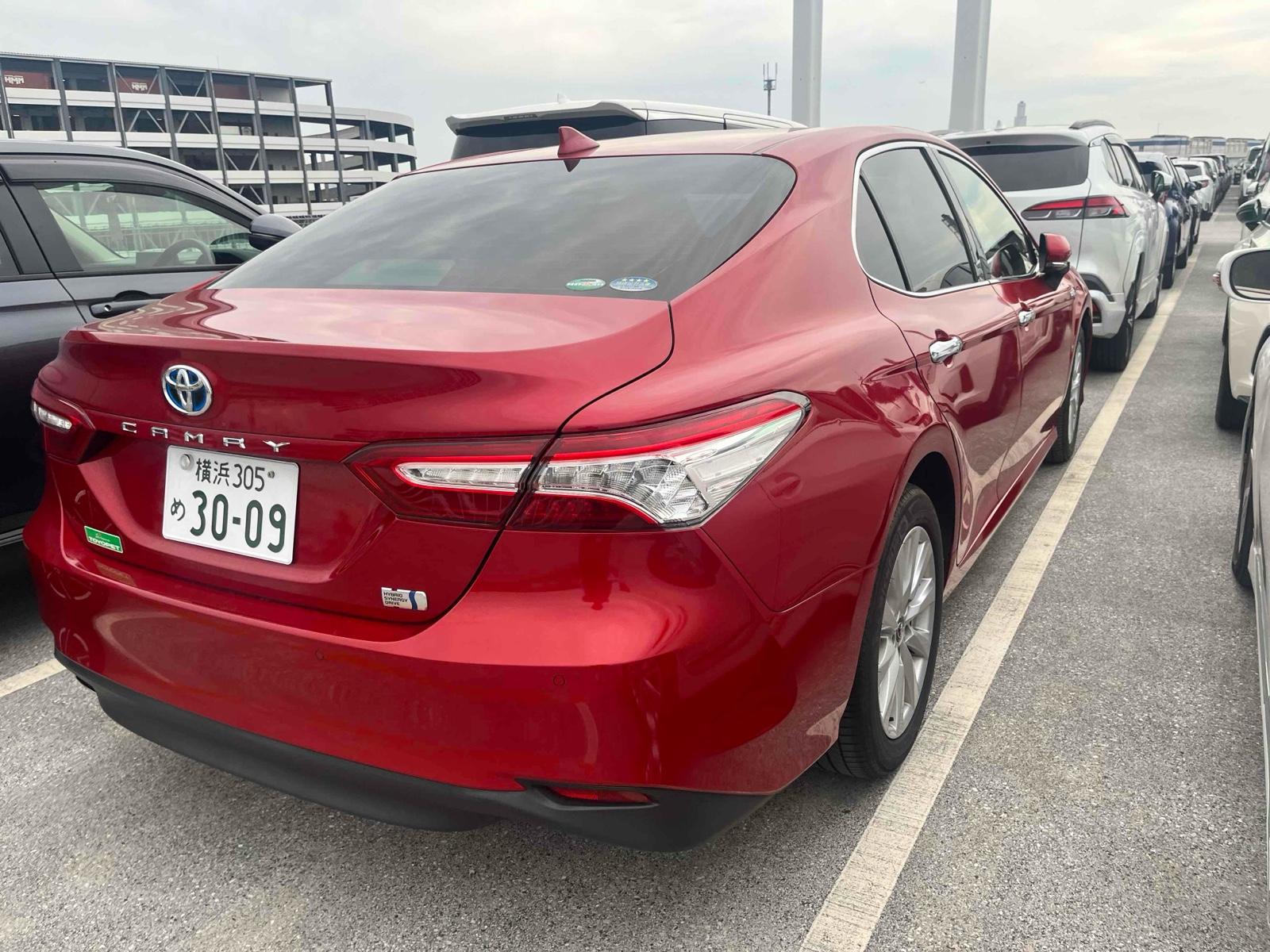 Toyota Camry 4D G