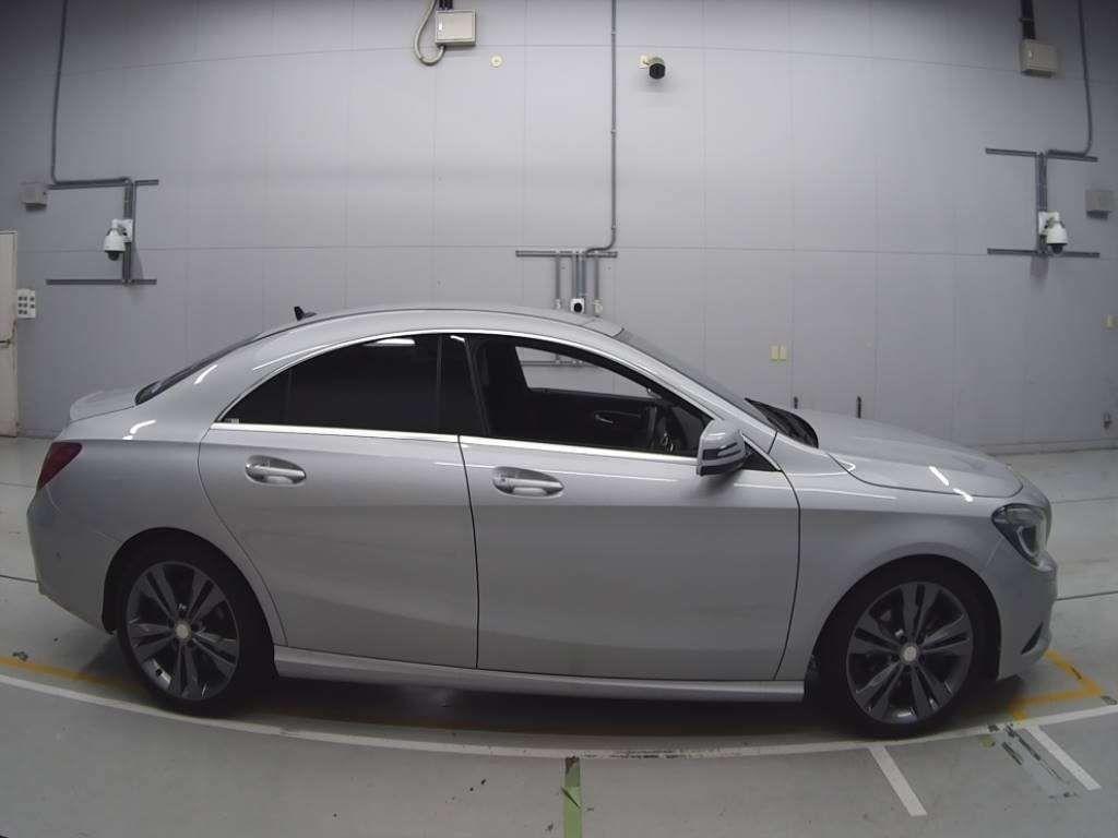 Mercedes-Benz CLA CLA180