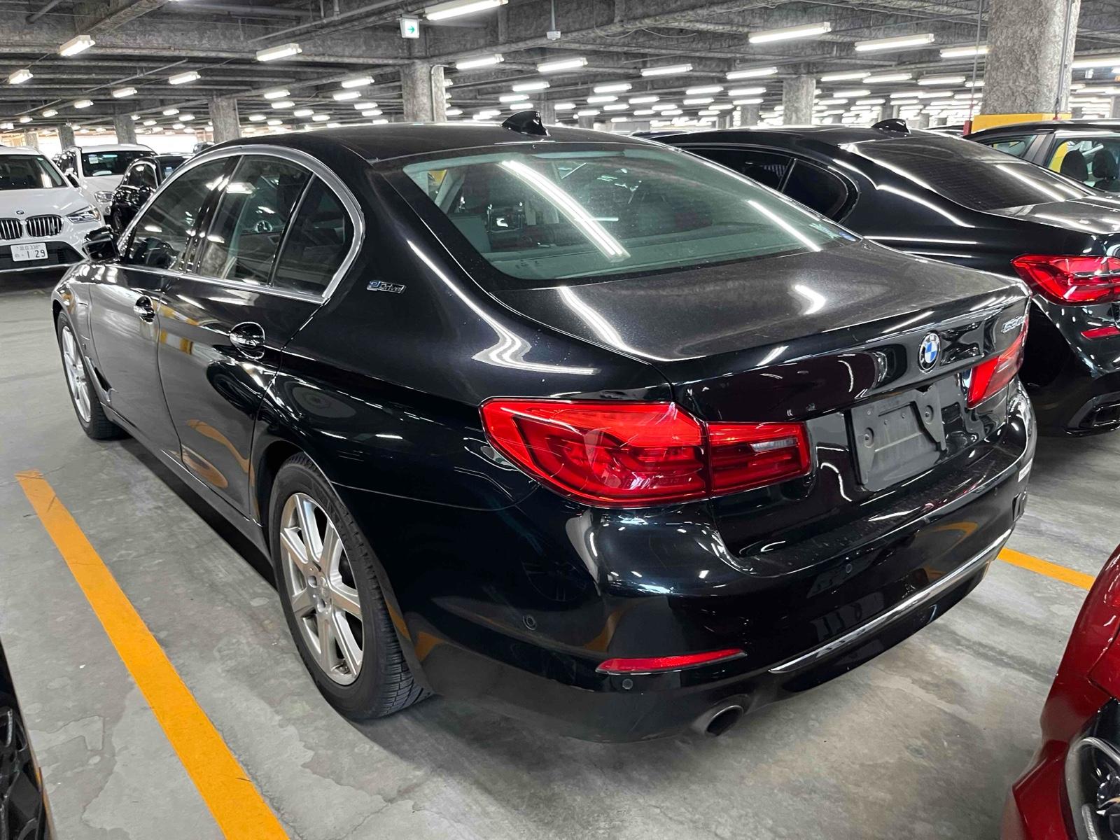 BMW 530 E RUG JIIPAF