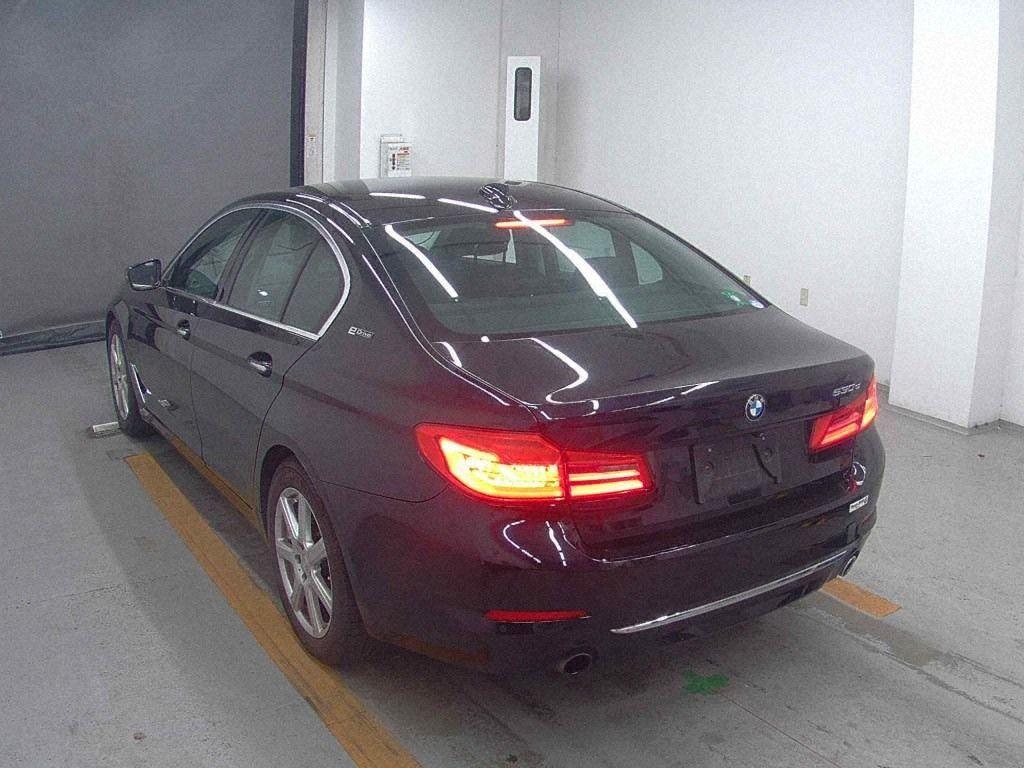 BMW 530 E RUG JIIPAF