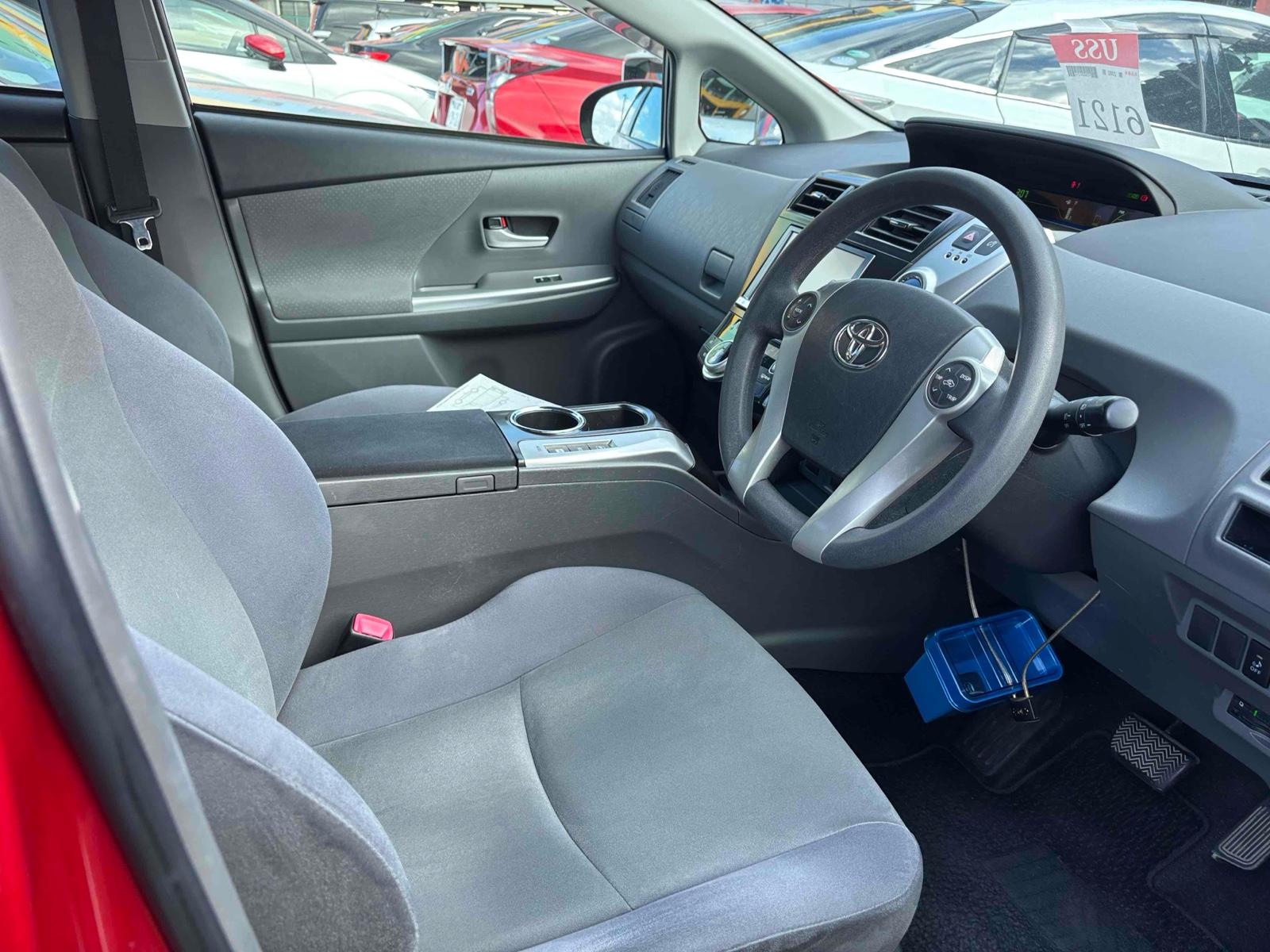 Toyota Prius ALPHA S