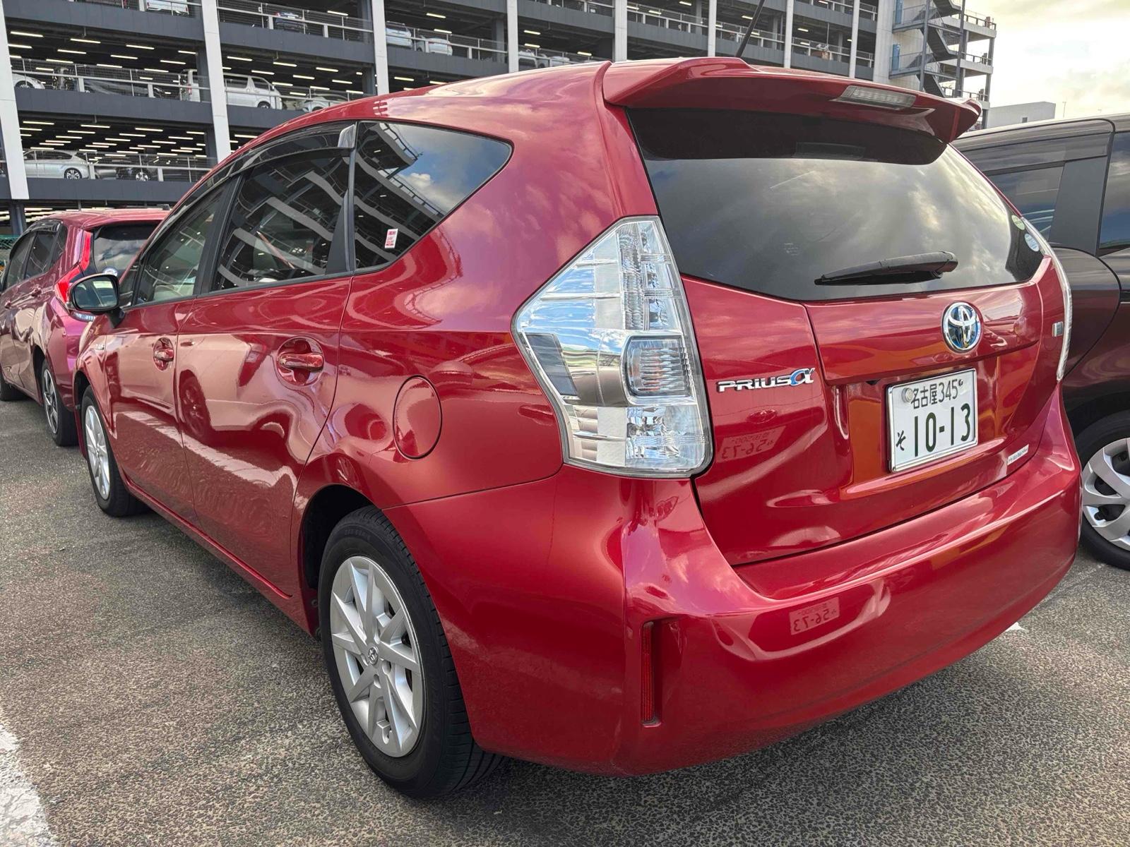 Toyota Prius ALPHA S