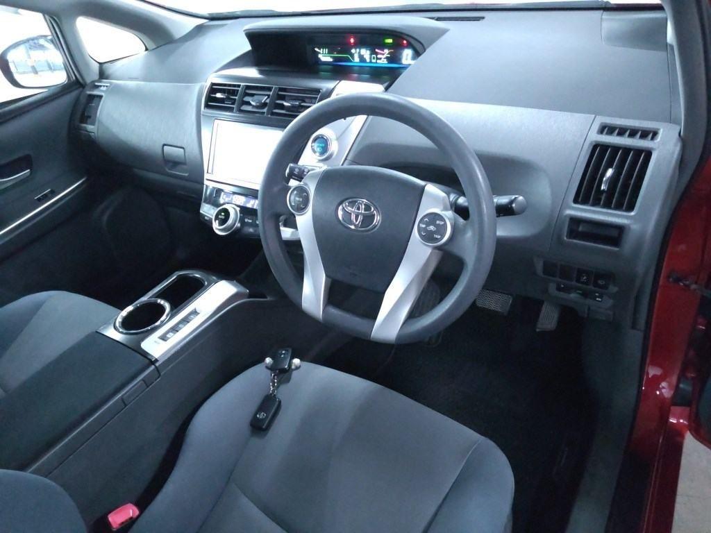 Toyota Prius ALPHA S