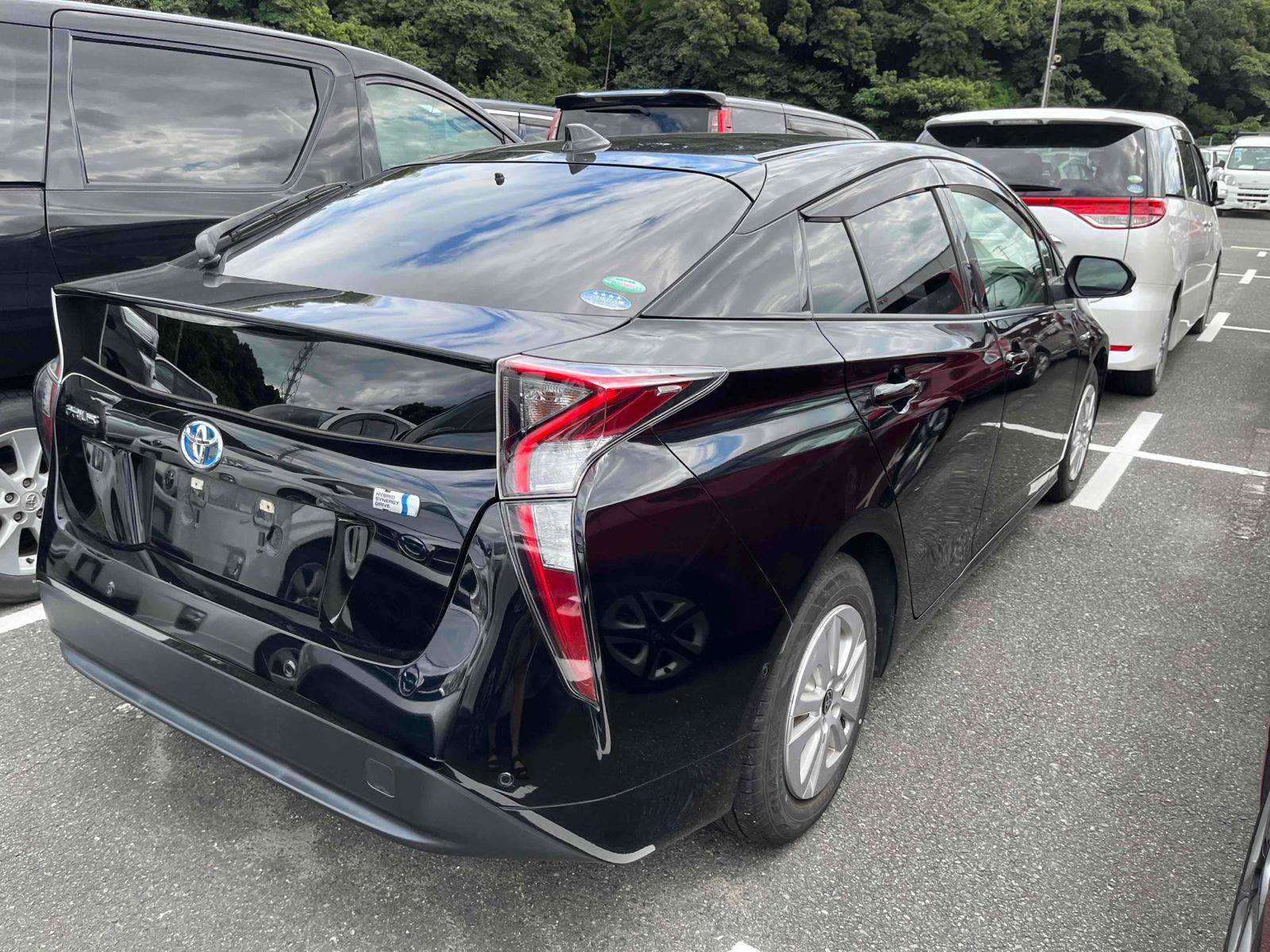 Toyota Prius  S SAFETY PLUS