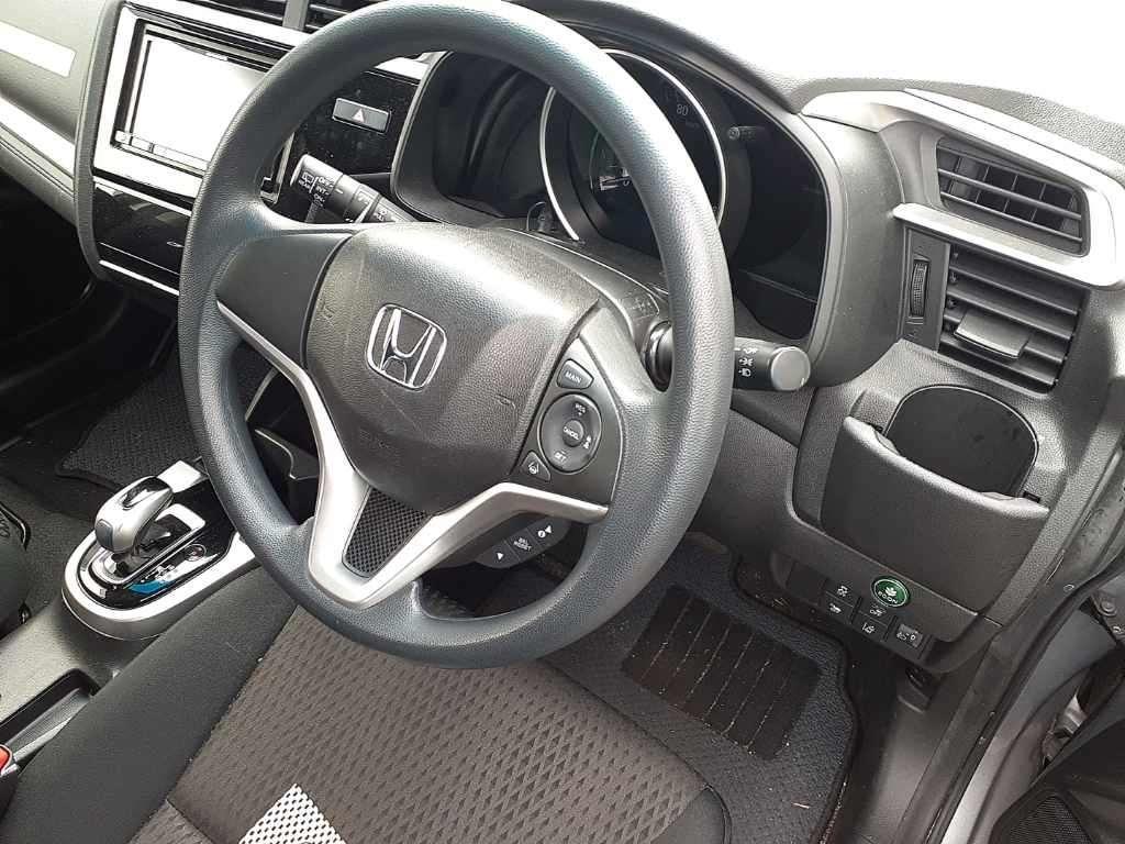 Honda Fit HYBRID F