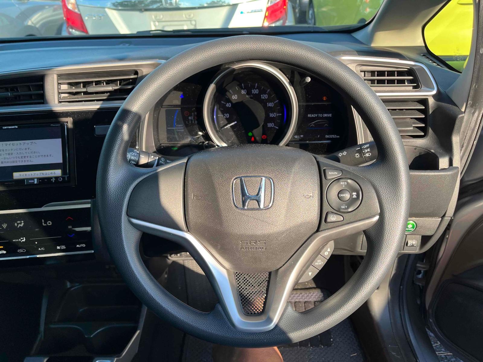 Honda Fit HYBRID F